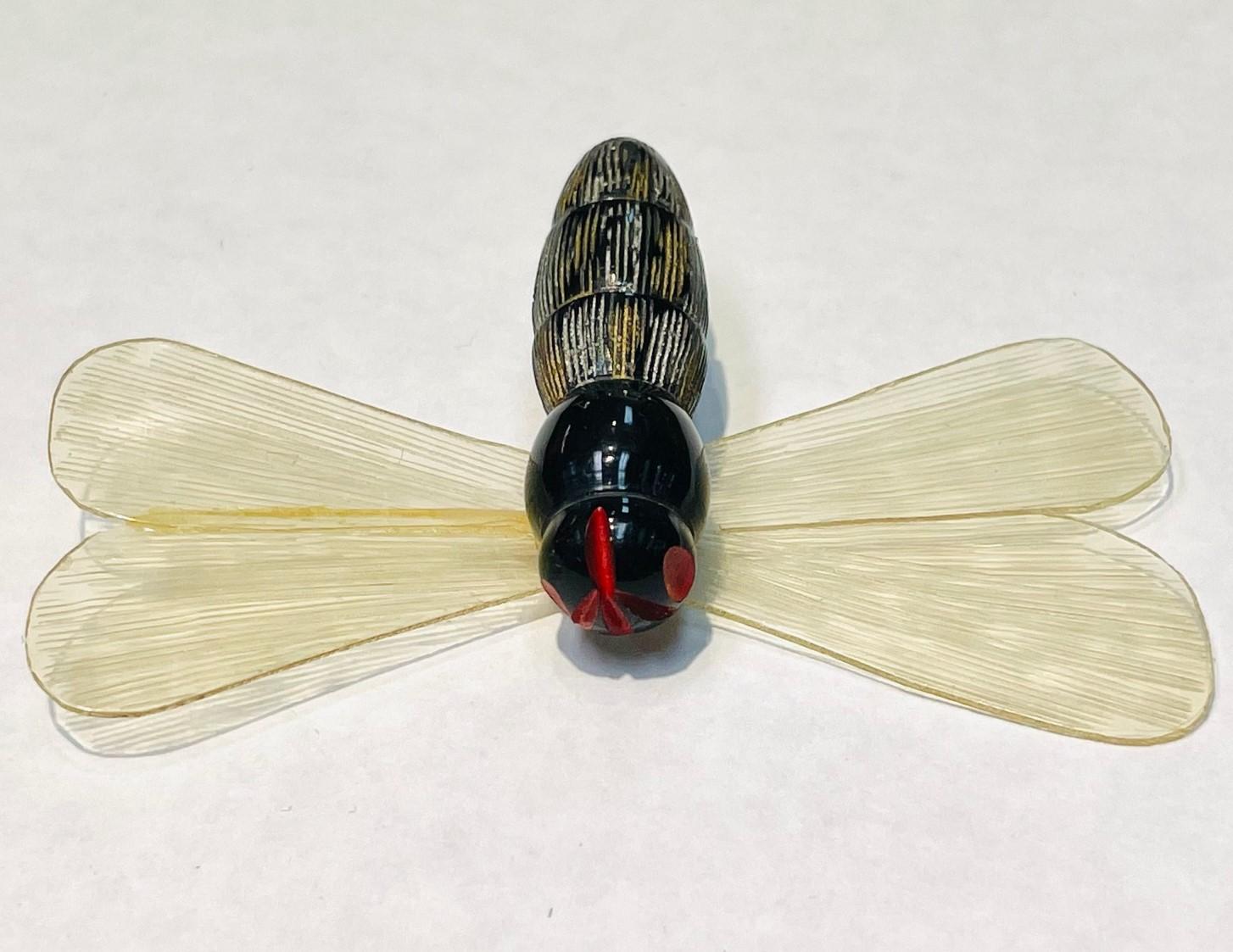 Art Deco Celluloid Dragonfly Insect Brooch Pin In Excellent Condition For Sale In Montreal, QC