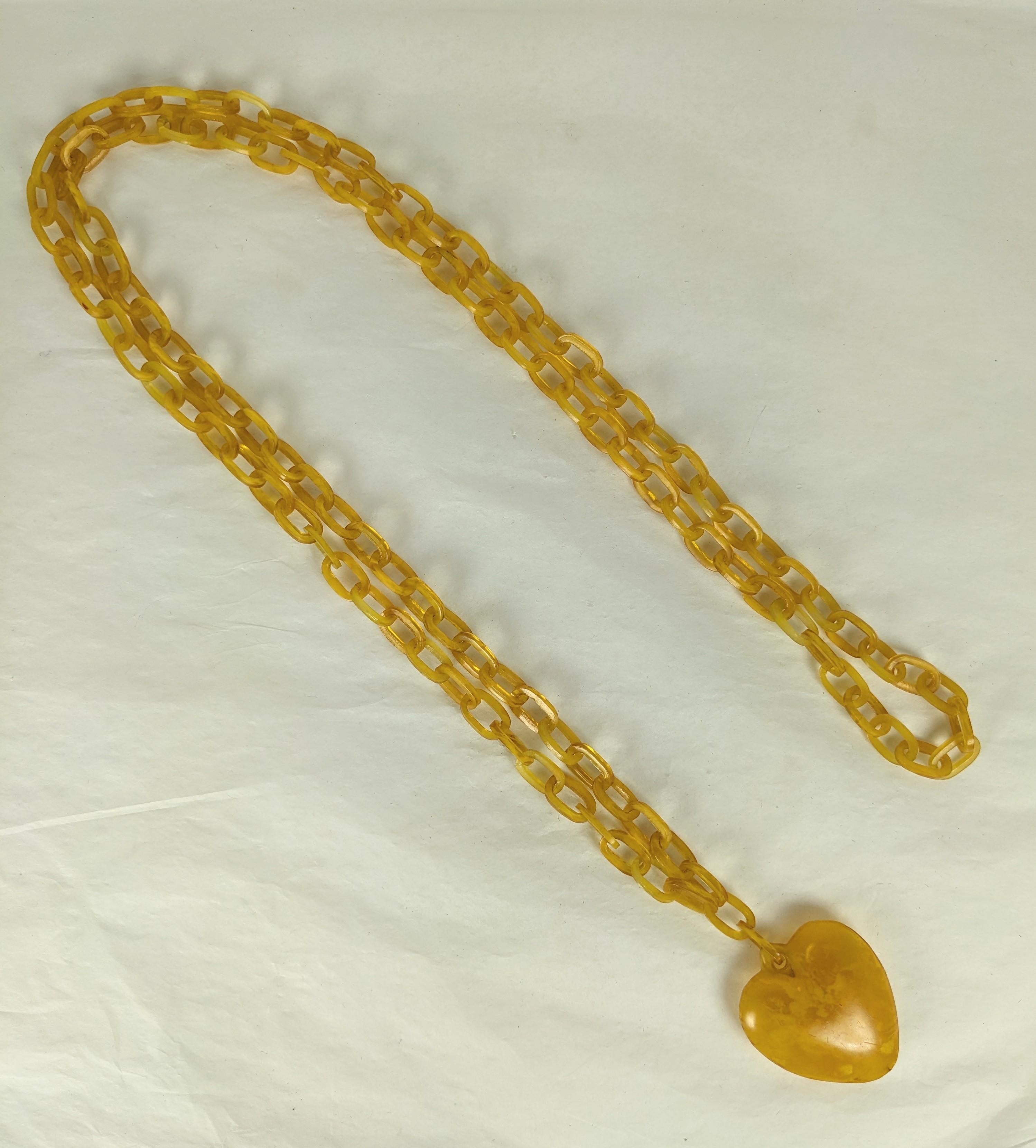 Art Deco Celluloid Heart Chain In Good Condition For Sale In New York, NY