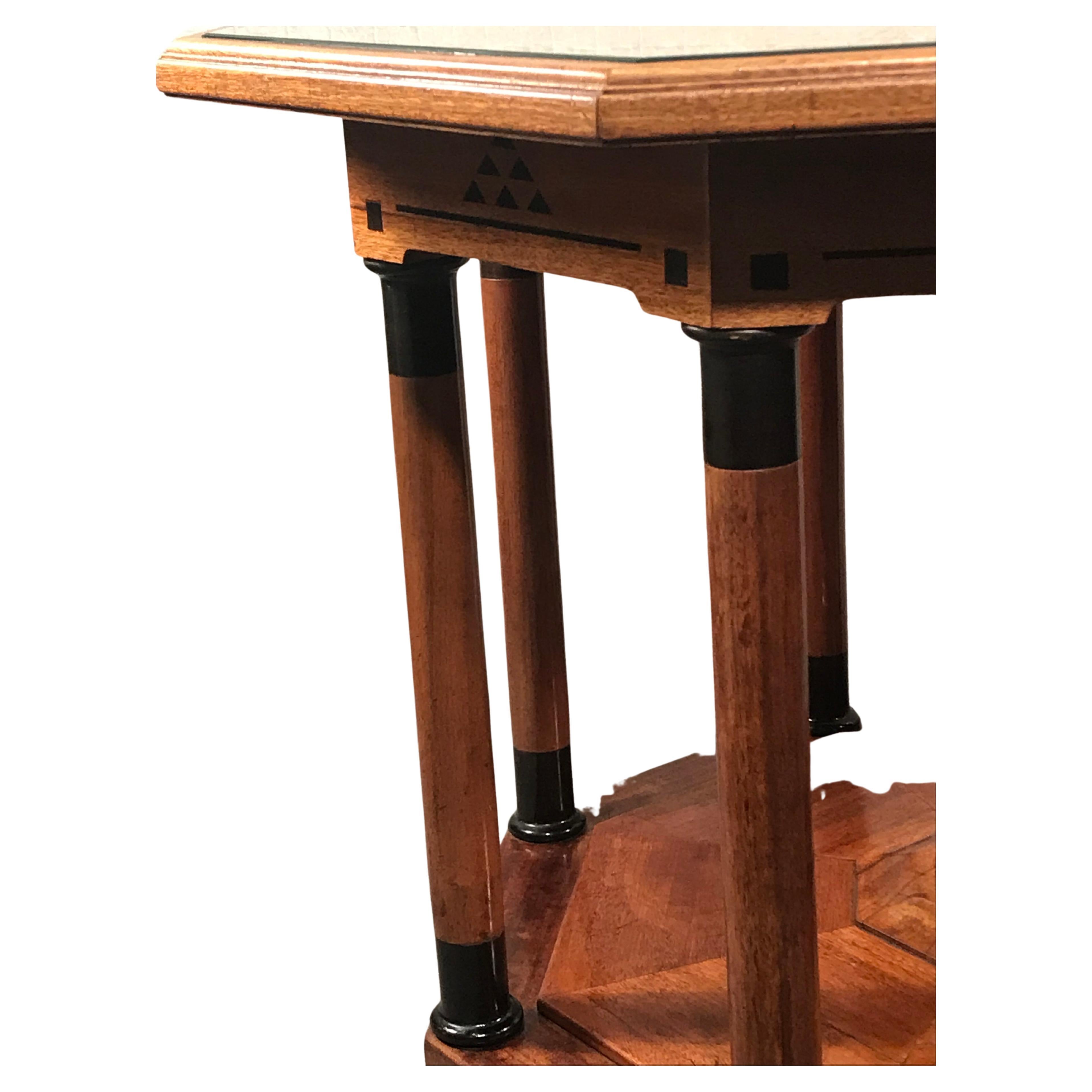 Veneer Art Deco Center Table, 1910-20