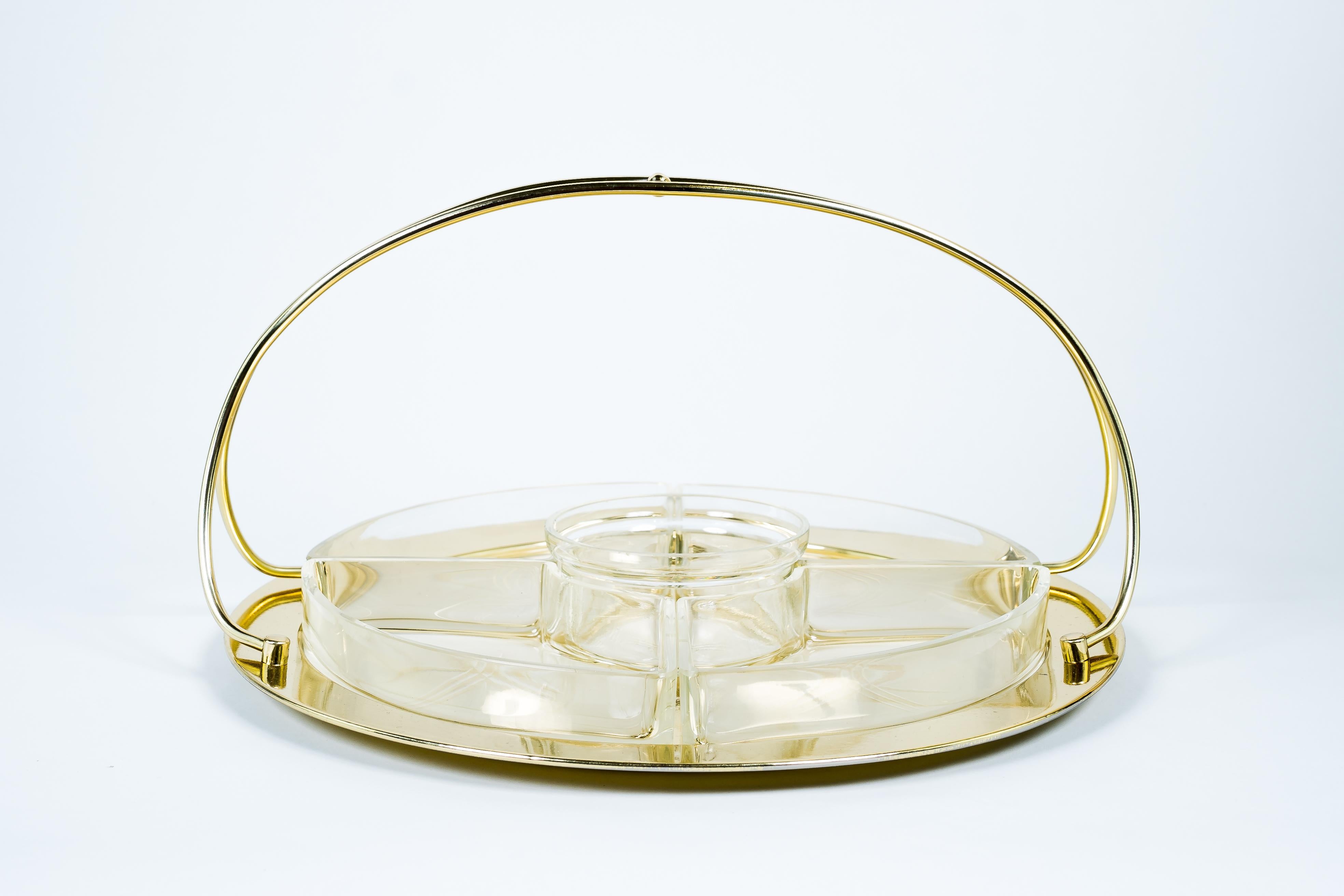 Art Deco Centerpiece Cut Glass and Brass Execution, Around 1920s In Good Condition For Sale In Wien, AT