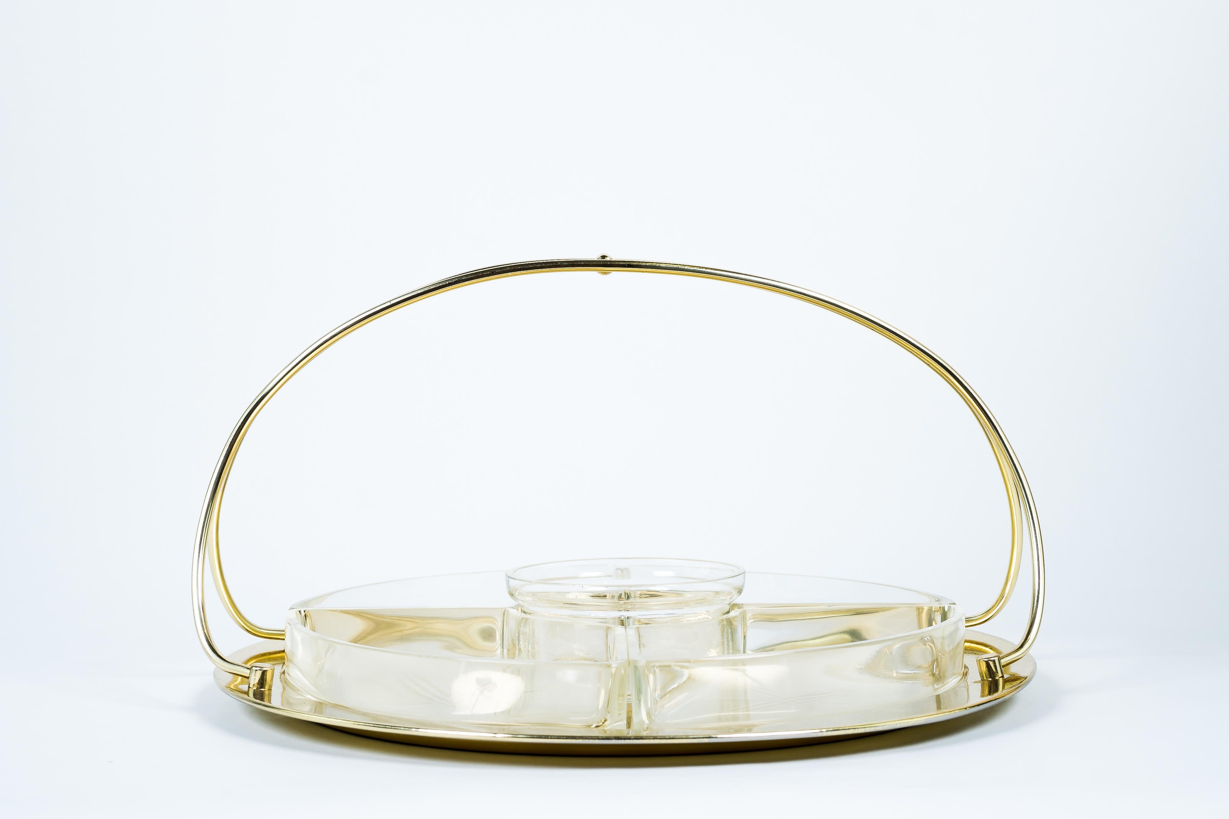Early 20th Century Art Deco Centerpiece Cut Glass and Brass Execution, Around 1920s For Sale
