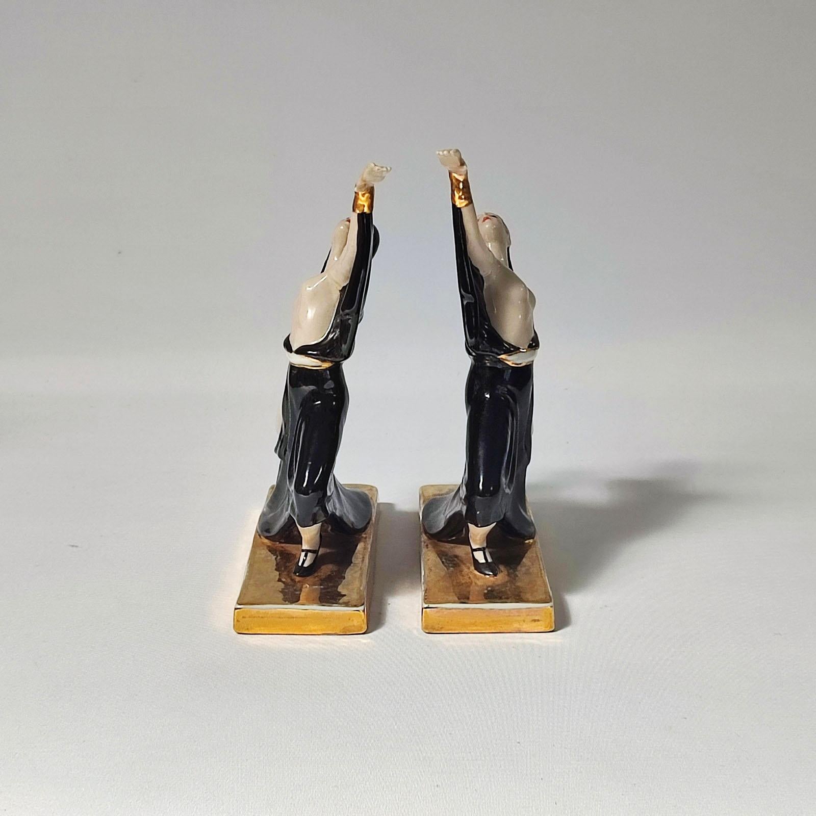 Vernissé Serre-livres en céramique Art Déco Dancers de ROBJ, France en vente