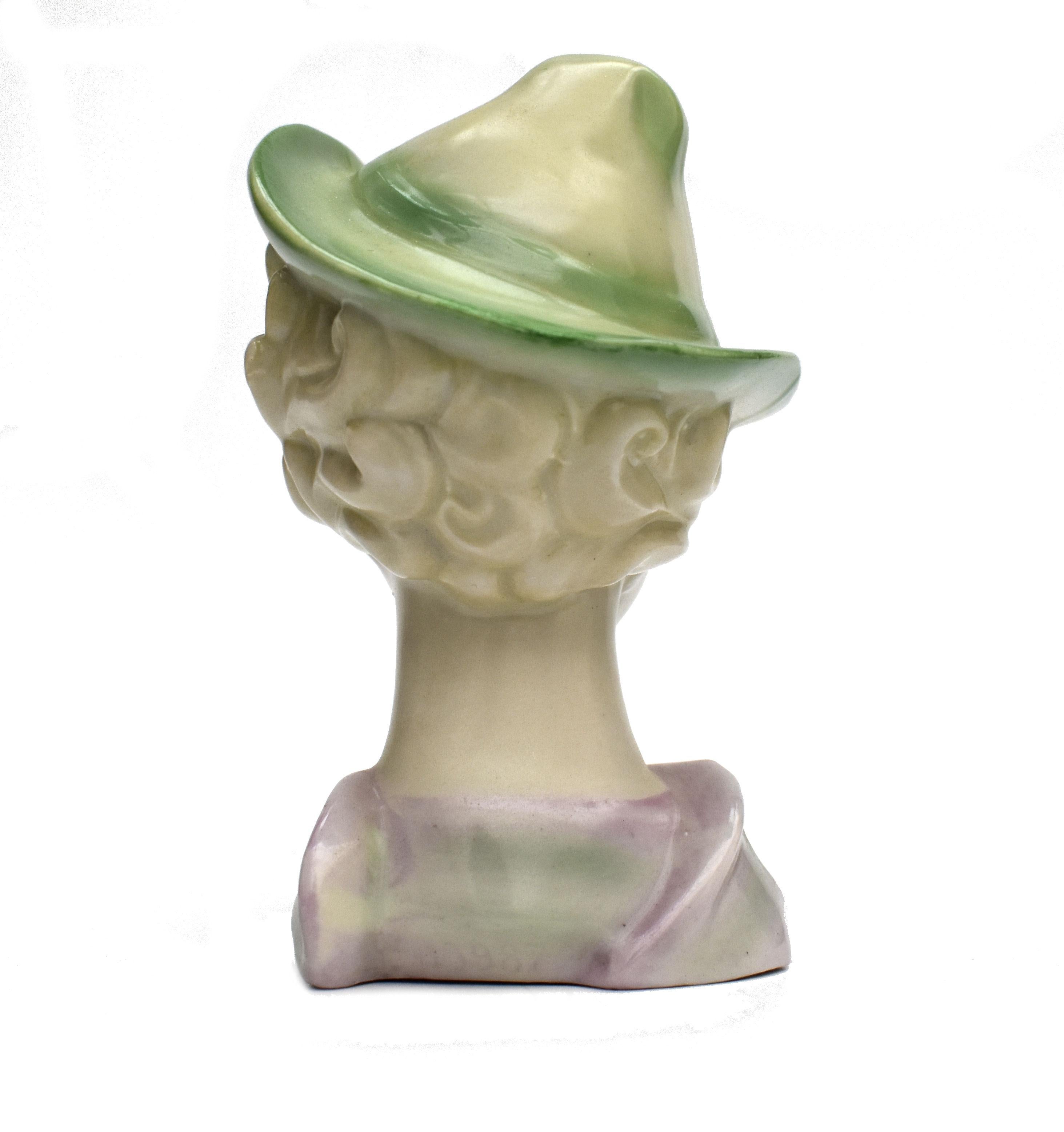 Art Deco Ceramic Bust Figurine, C1930 In Good Condition For Sale In Devon, England