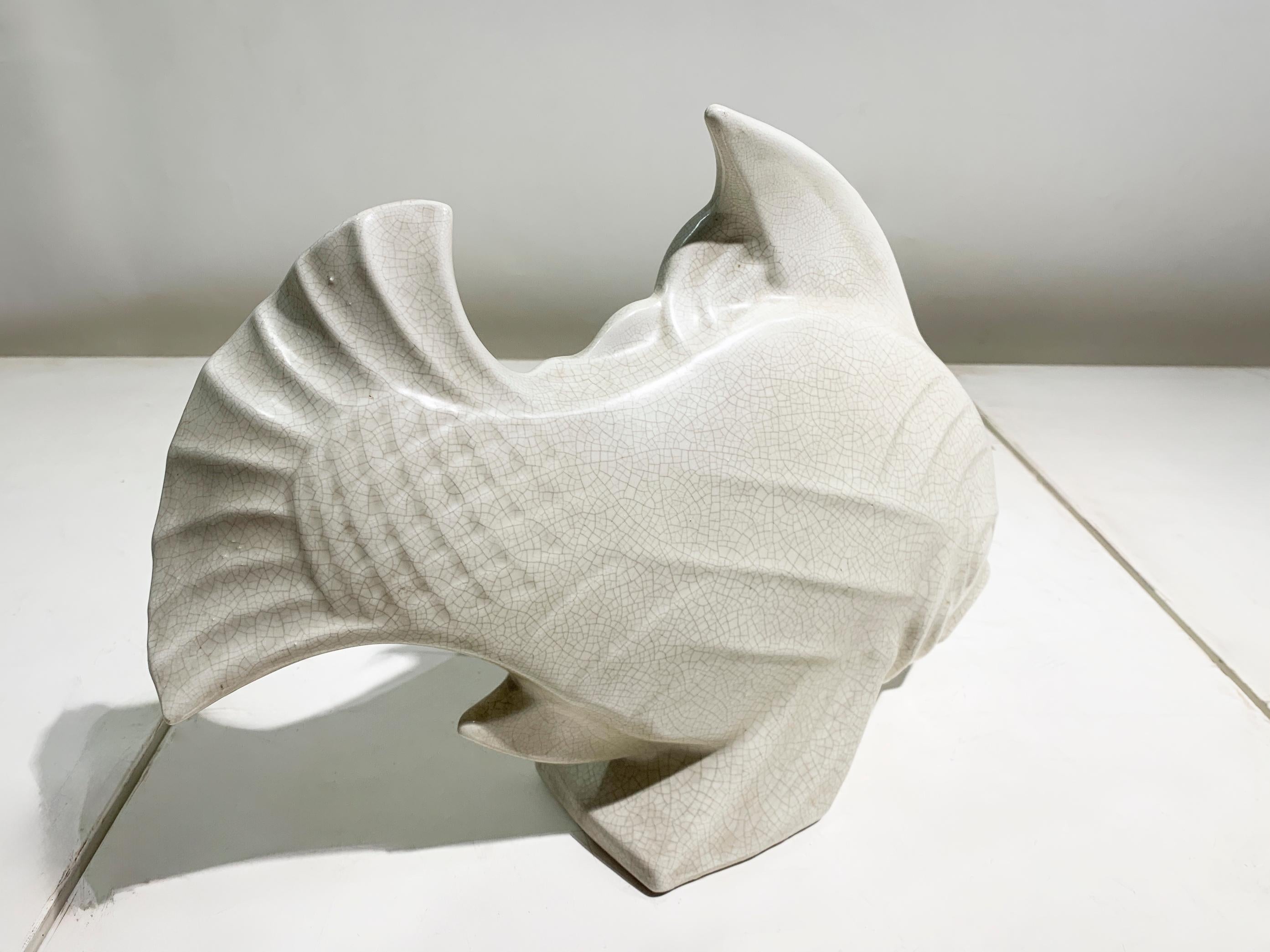 Français Sculpture de poisson en céramique Art déco, française, 1930, attribuée à LEJAN en vente
