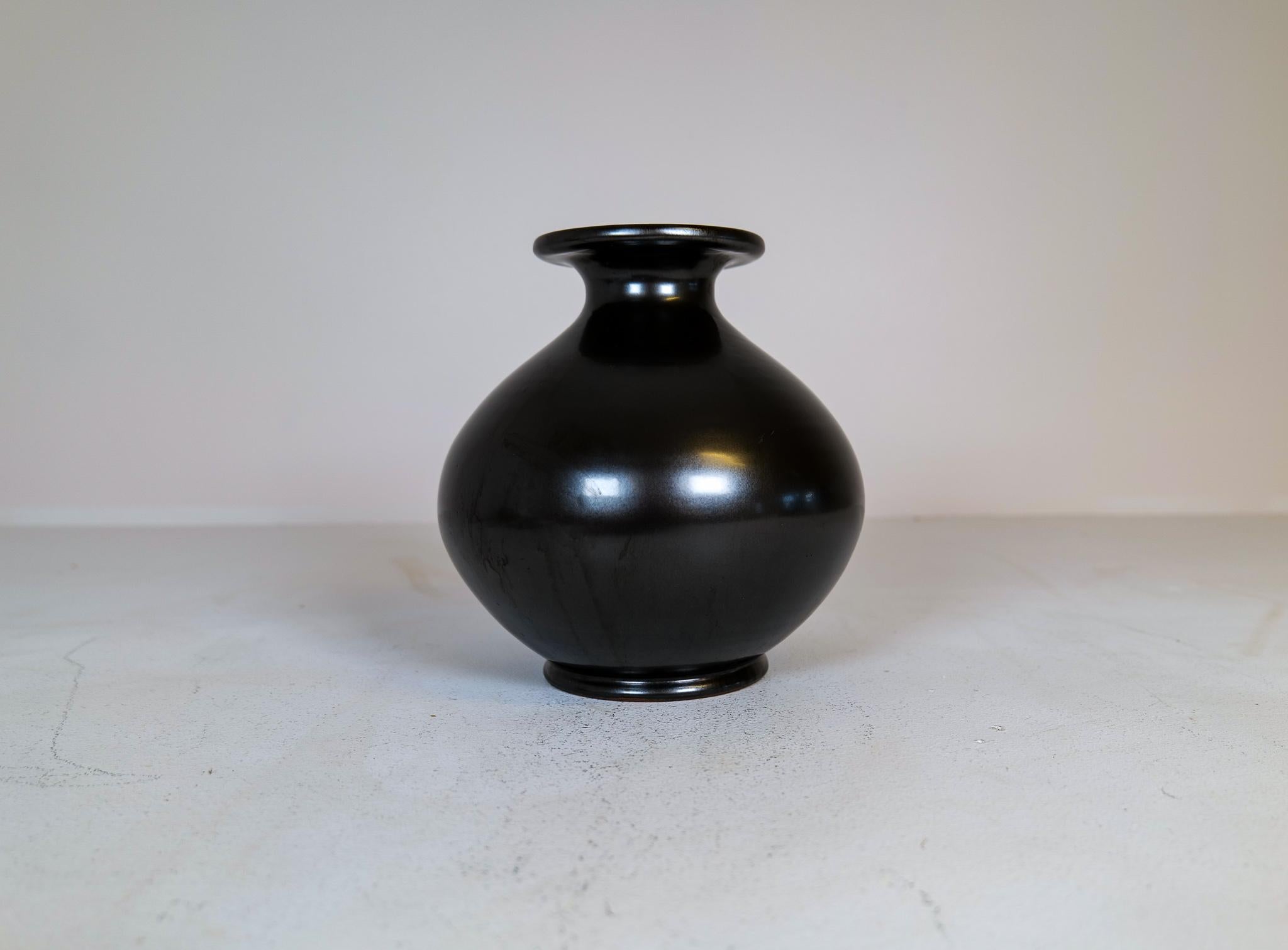 Art Deco Ceramic Globe Vase Ekeby, Sweden, 1930s For Sale 5