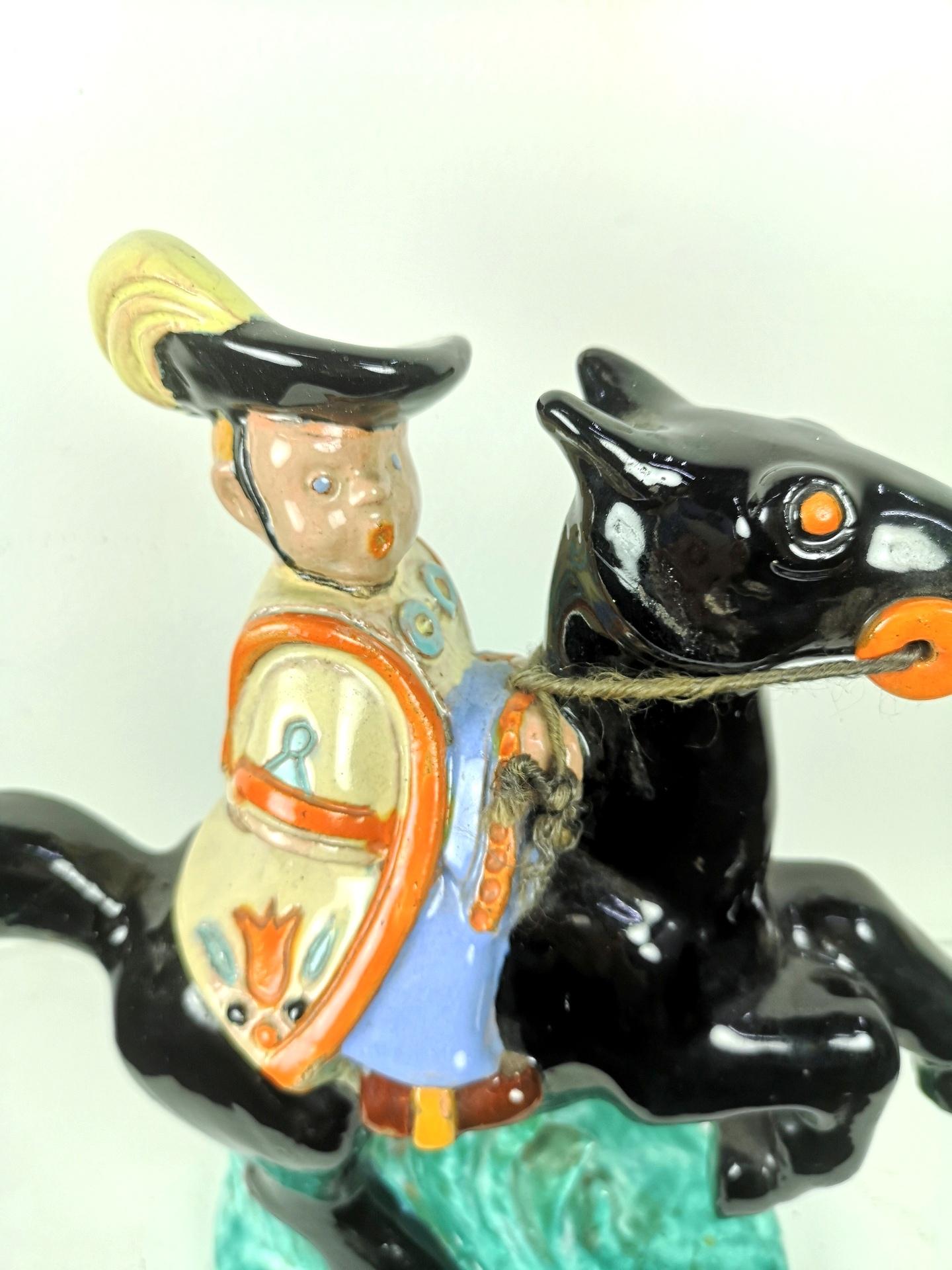 Art Deco Ceramic Horseman, by Komlos, 1930's In Good Condition In Budapest, HU