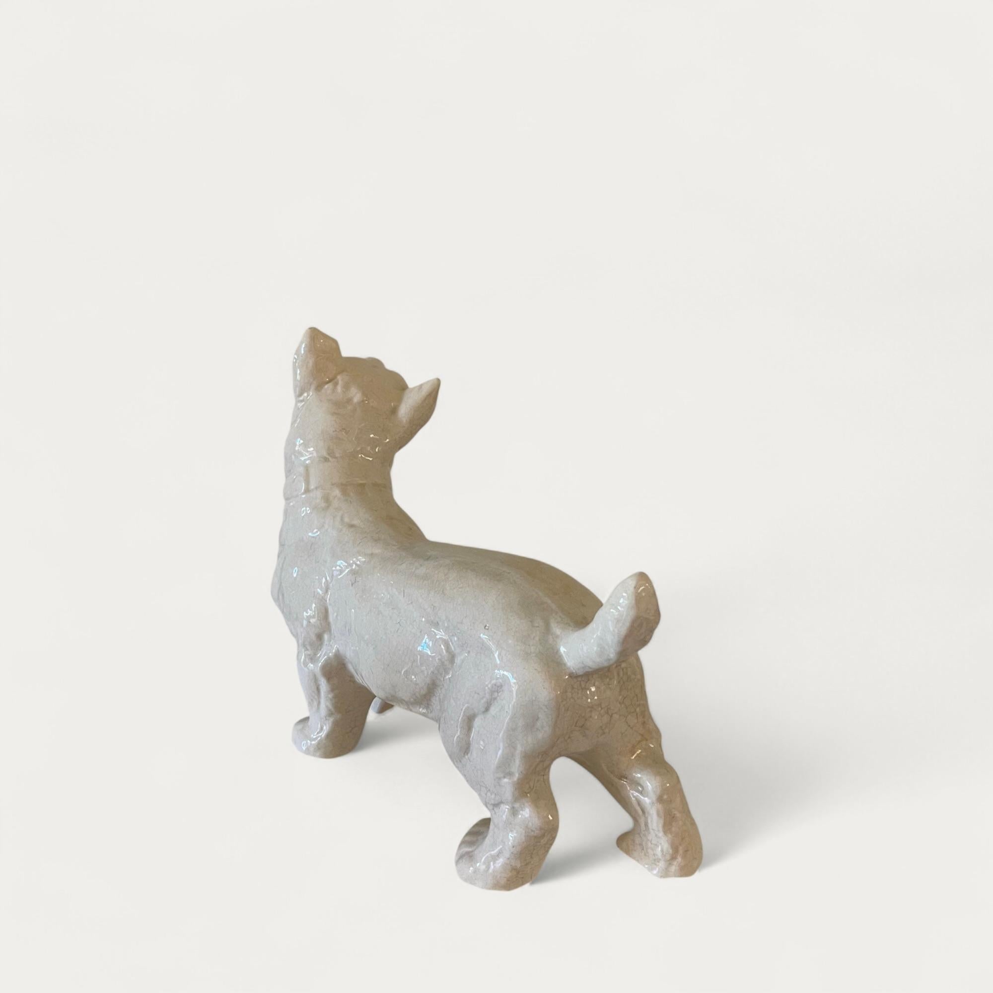 Sculpture en céramique Art Déco d'un chien Terrier circa 1930 en vente 3