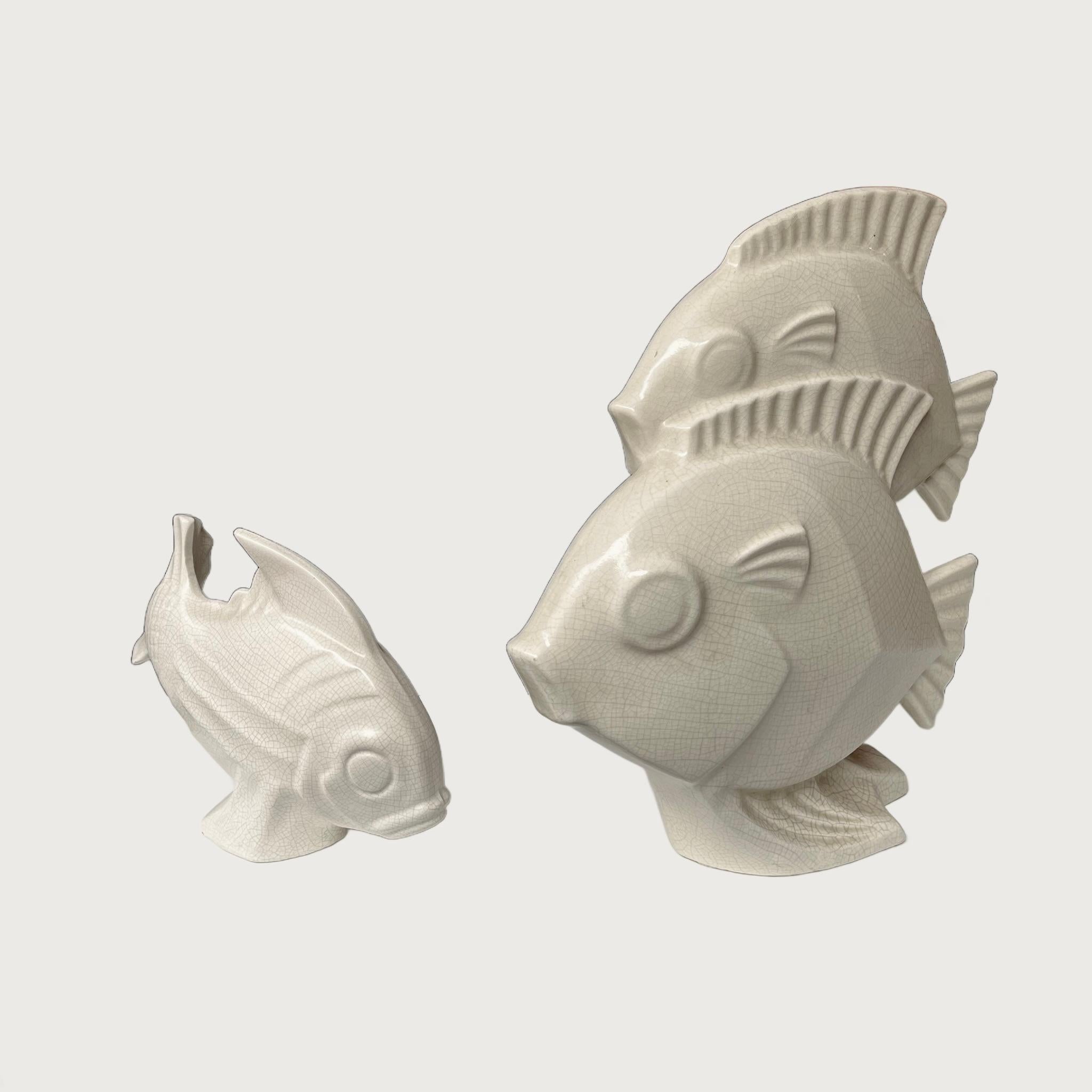Français Poisson nageur en céramique Art Déco Lejan en vente