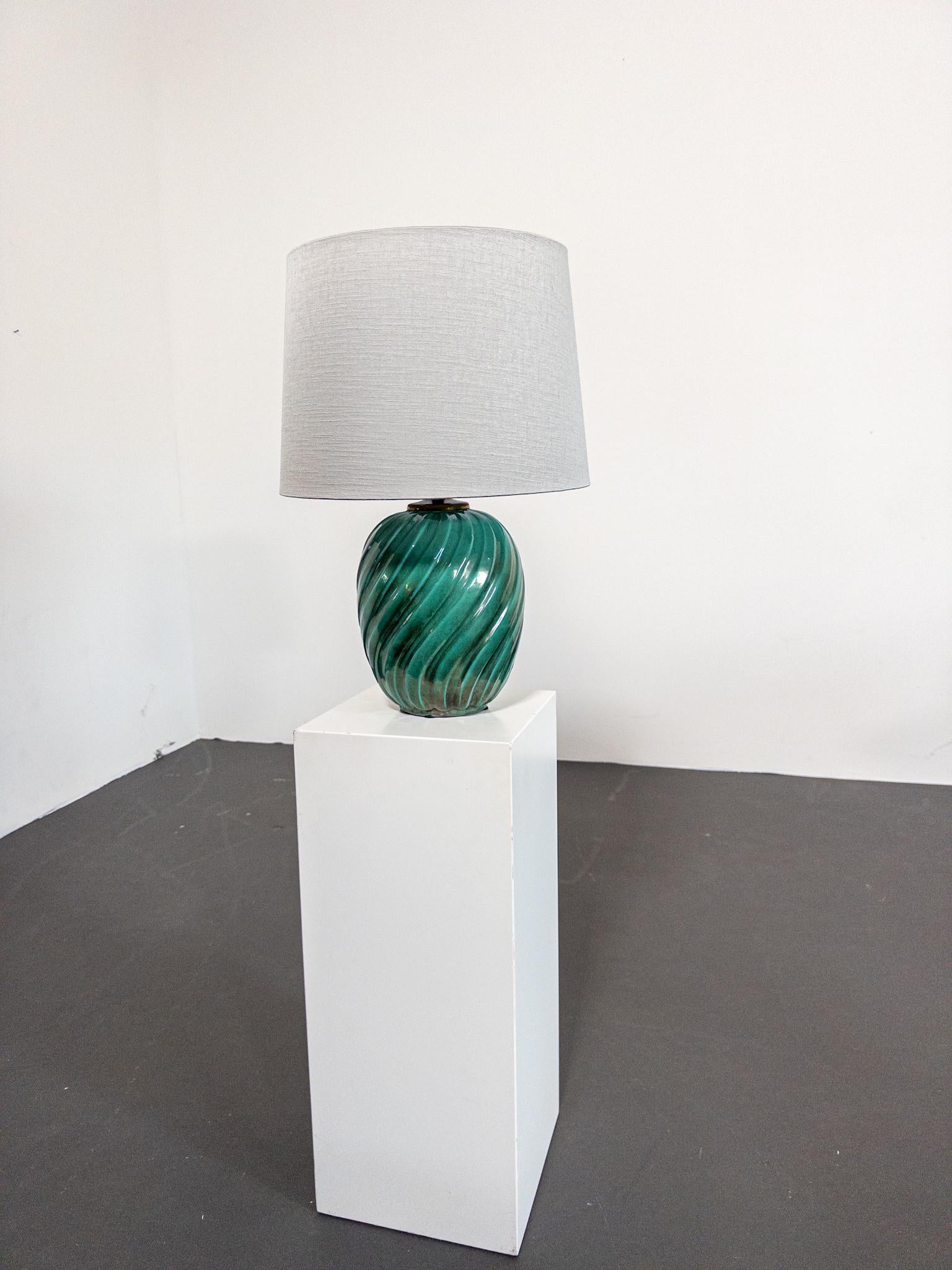 Scandinavo moderno Lampada da tavolo in ceramica Art Déco di Anna-Lisa Thomson per Upsala Ekeby, anni '30 in vendita