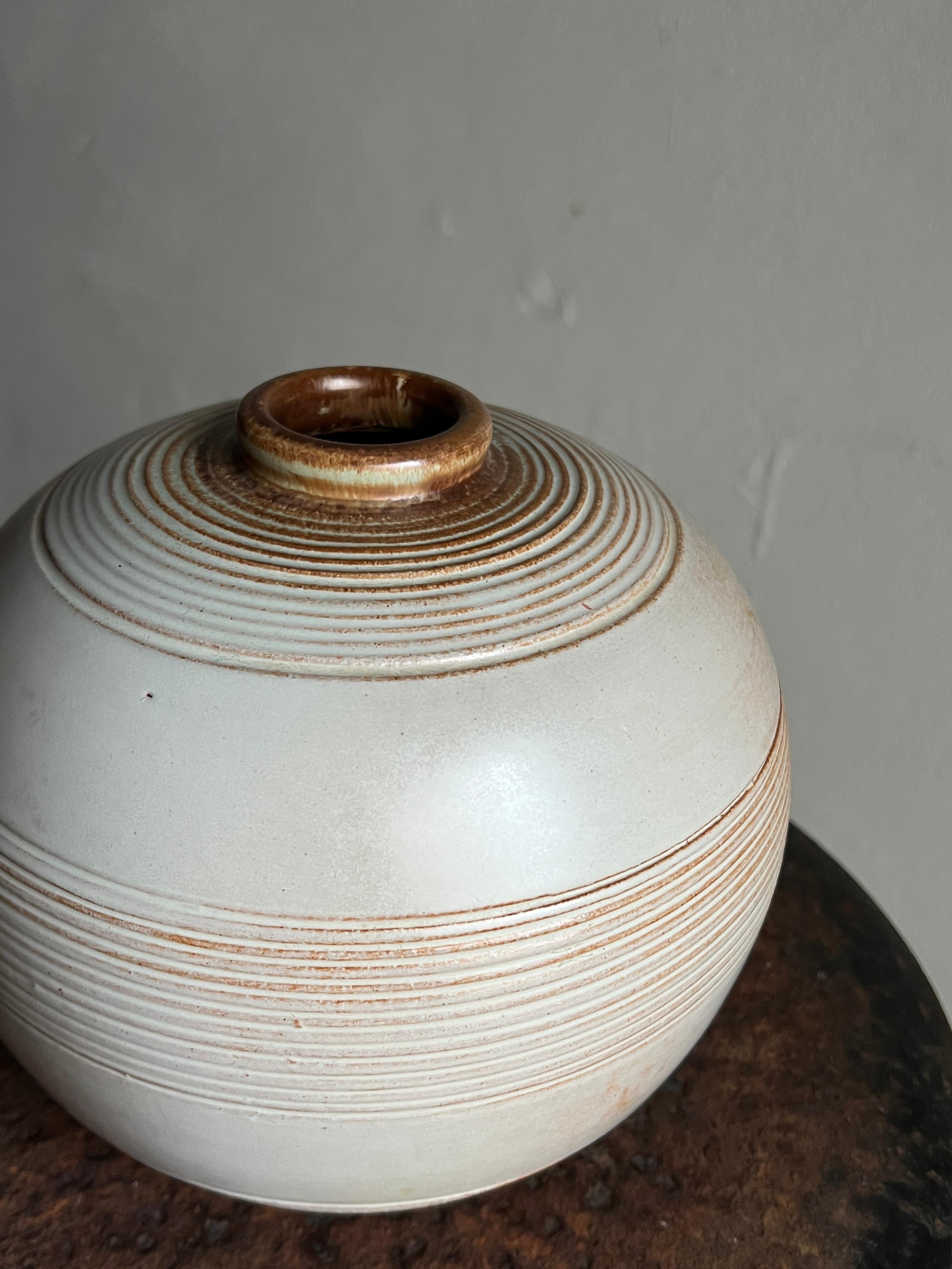 20th Century Art Deco Ceramic Vase by Anna-Lisa Thomson for Upsala Ekeby Sweden, 1930s For Sale
