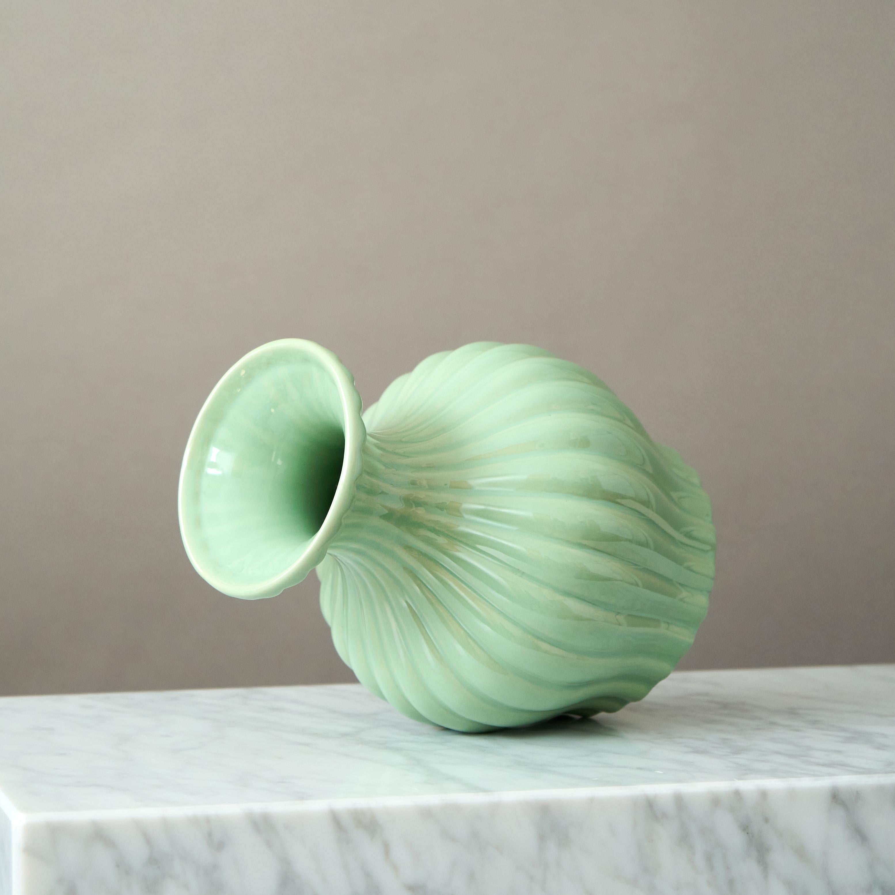 Suédois Vase Art déco en céramique d'Ewald Dahlskog, Bo Fajans, Suède, années 1930. Greene & Greene en vente