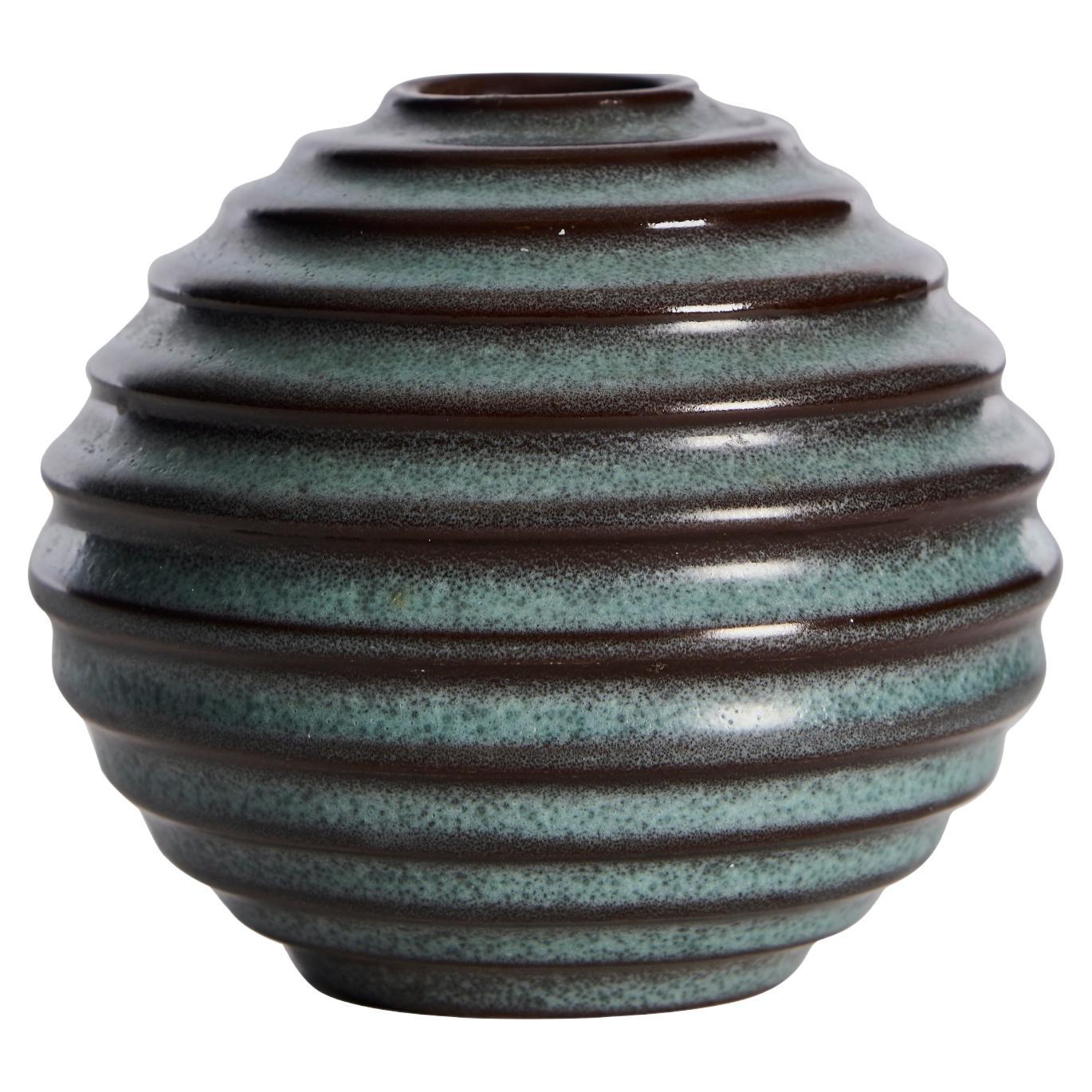 Vaso in ceramica Art Deco disegnato da Ewald Dahlskog per Bo Fajans, Svezia, anni '30