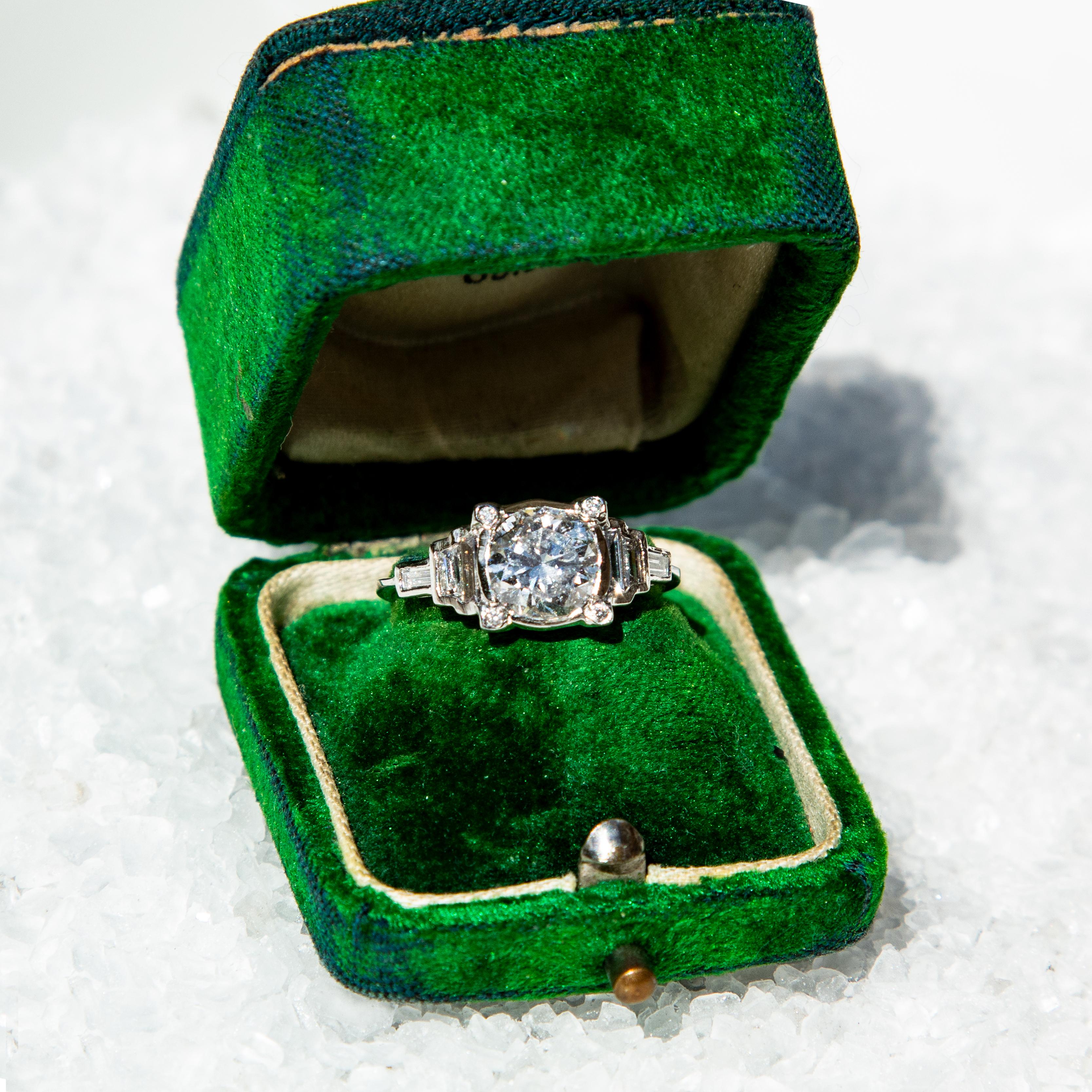 Women's Art Deco Certified 2.15 Carat Diamond Platinum Solitaire Ring