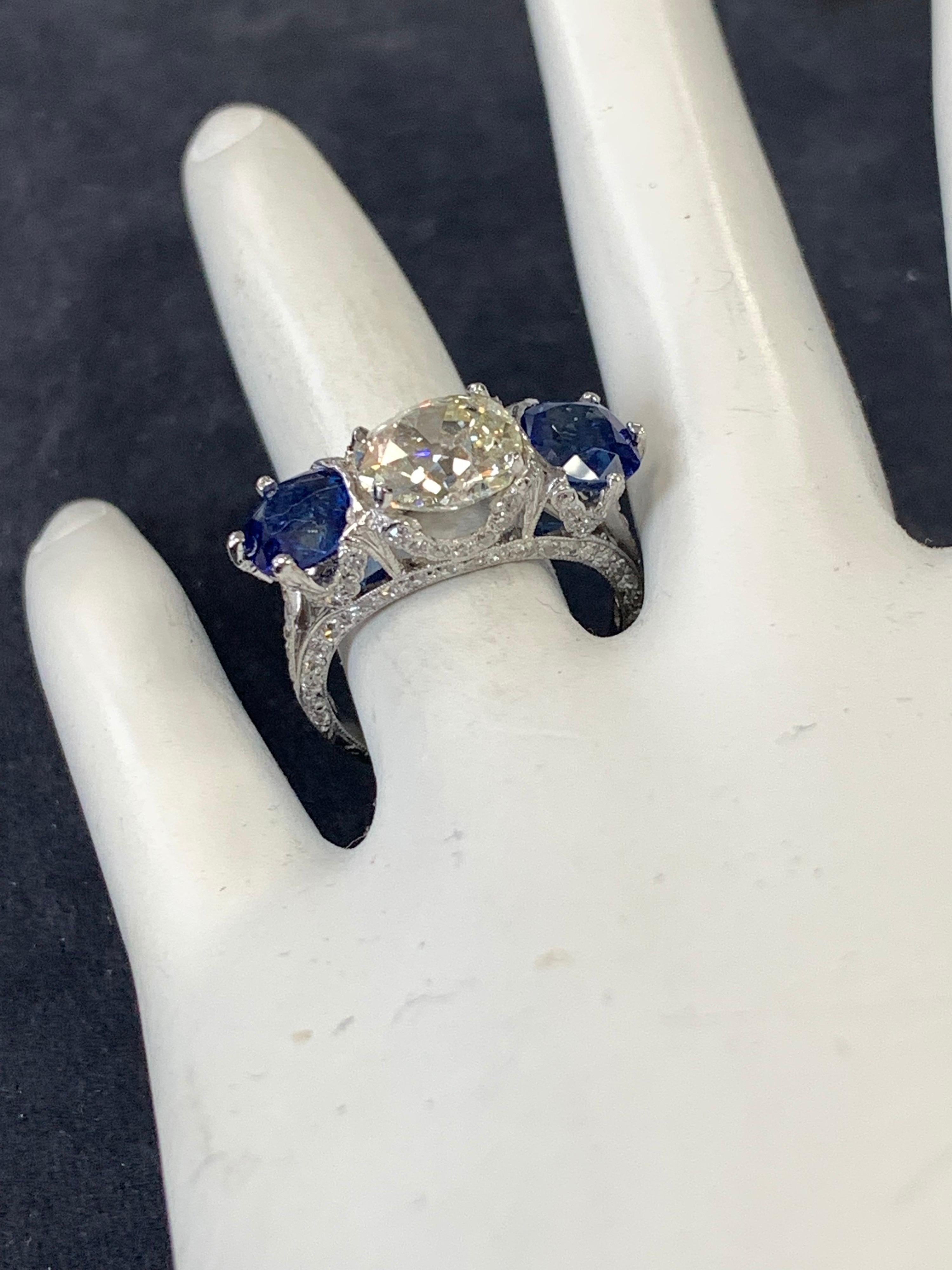 Women's Art Deco Certified 2.48 Carat Natural Old European K VS Diamond Engagement Ring For Sale