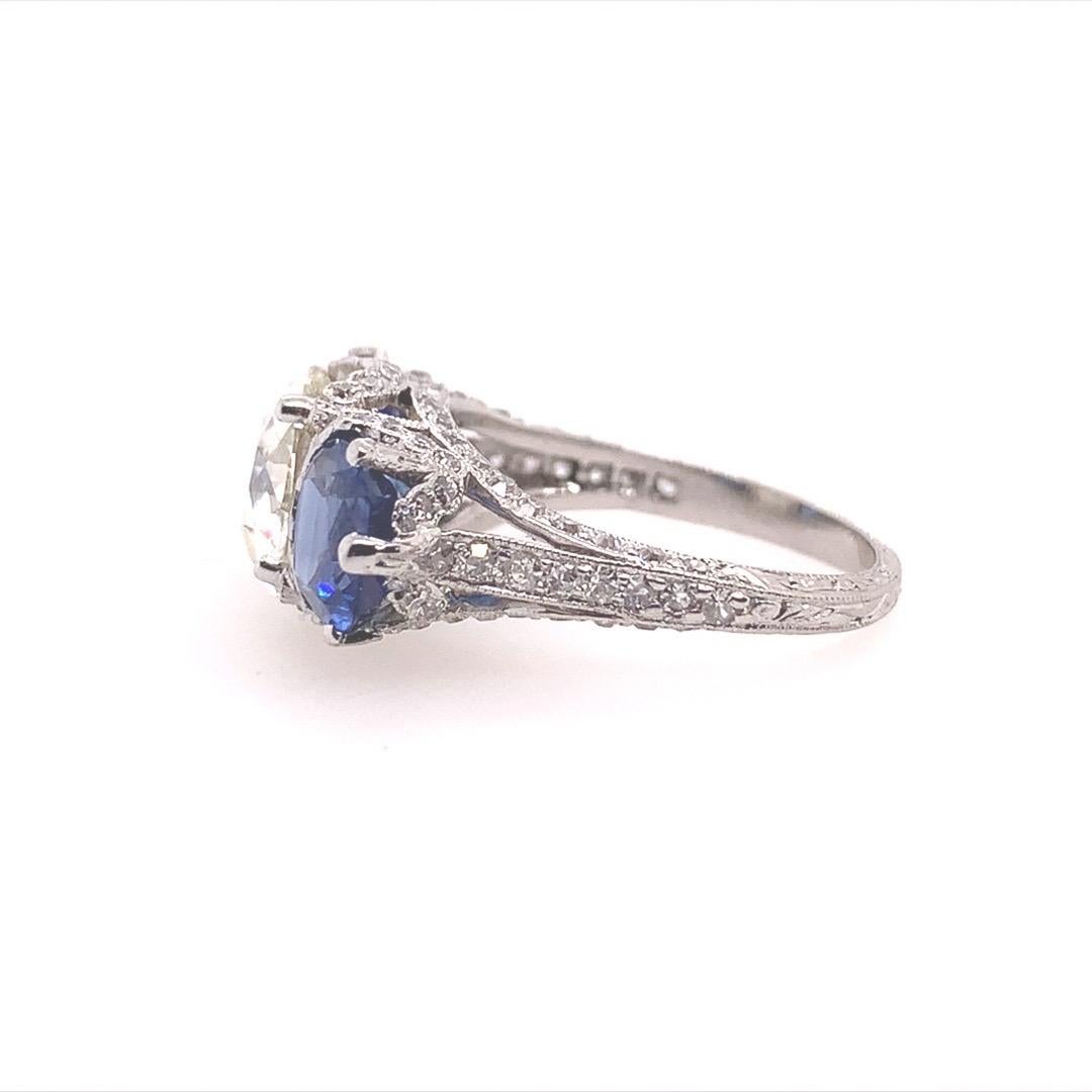 Art Deco Certified 2.48 Carat Natural Old European K VS Diamond Engagement Ring For Sale 3