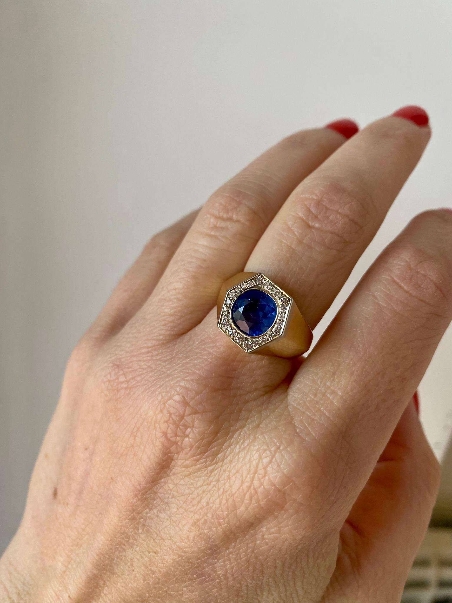 Bague en or et platine avec saphir certifié de 2,50 carats et diamants, style Art déco en vente 5