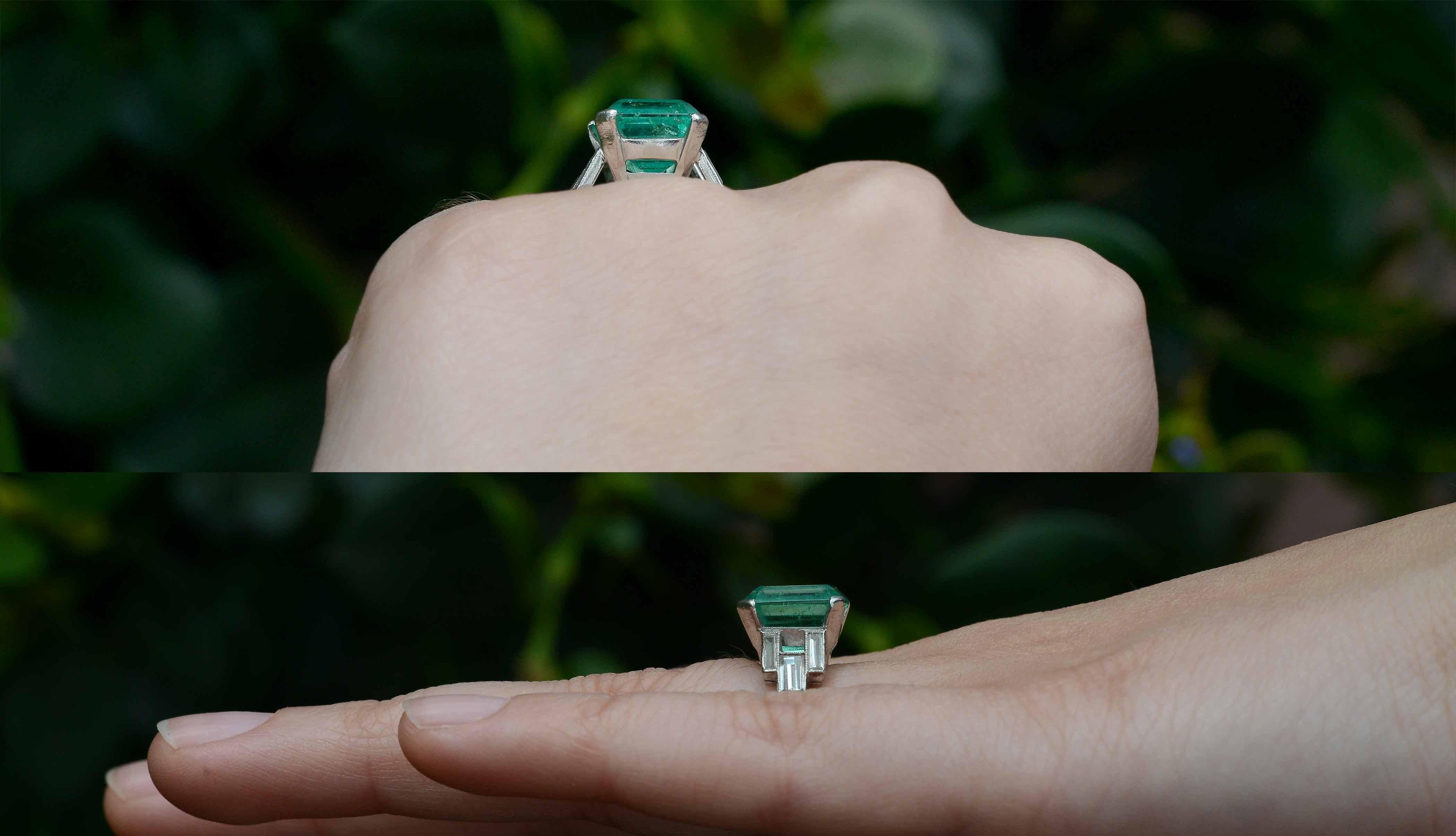Emerald Cut Art Deco Certified 5.47 Carat Colombian Emerald Cocktail Ring Engagement Wedding