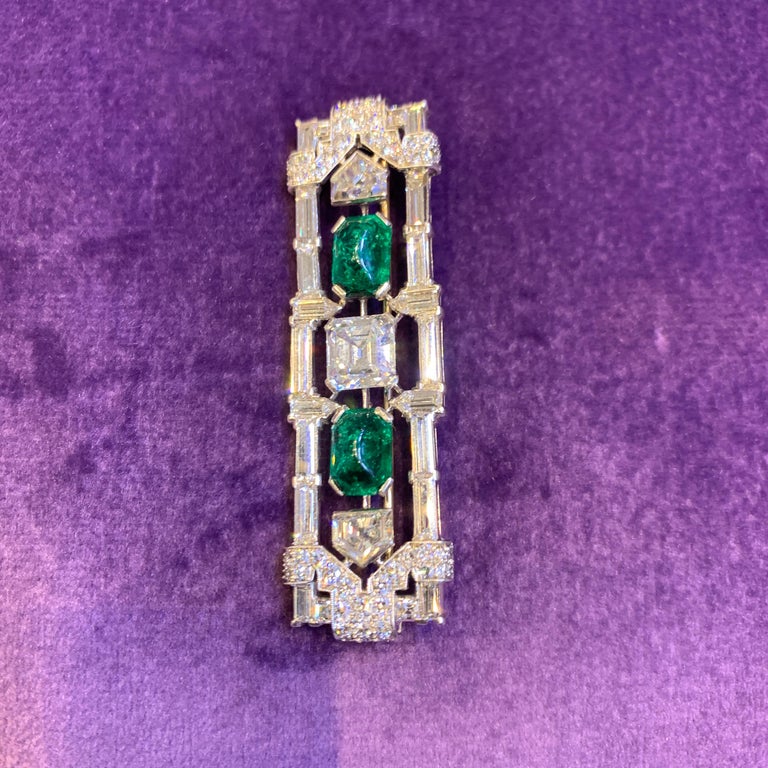 Art Deco Certified Cabochon Emerald & Diamond Brooch For Sale 1