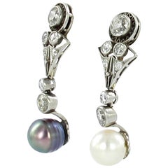 Orecchini a goccia in platino con perle naturali e diamanti certificati Art Deco