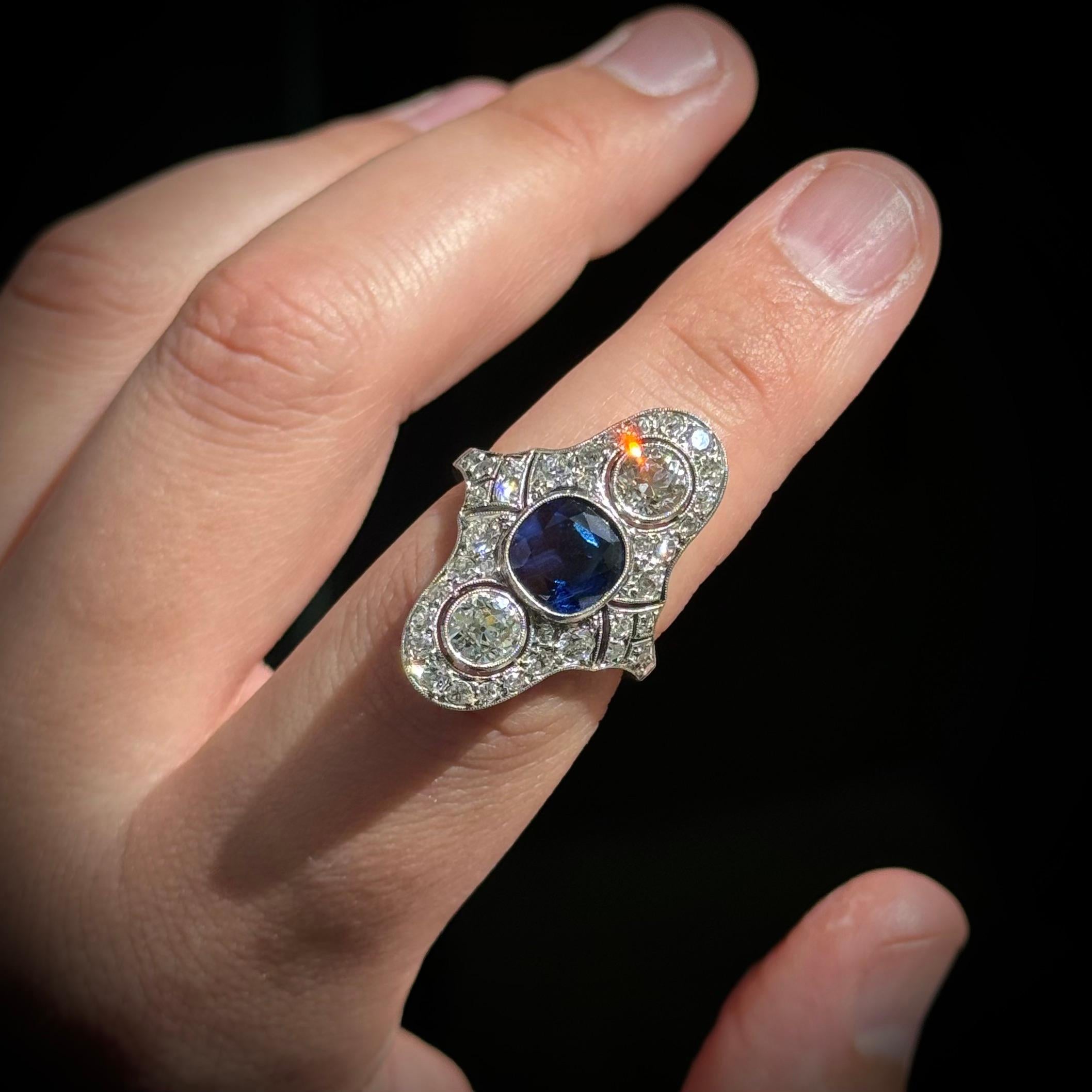 Women's or Men's Art Deco Certified Natural Sapphire Diamond Cocktail Ring Platinum Gold 1930s For Sale