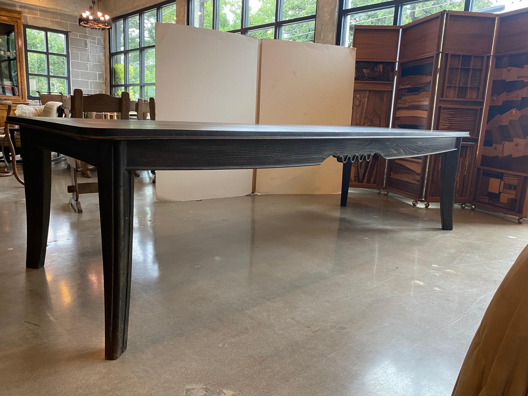 Mesa de comedor Art Decó de roble cerámico, Francia, años 30 Cerusado en venta