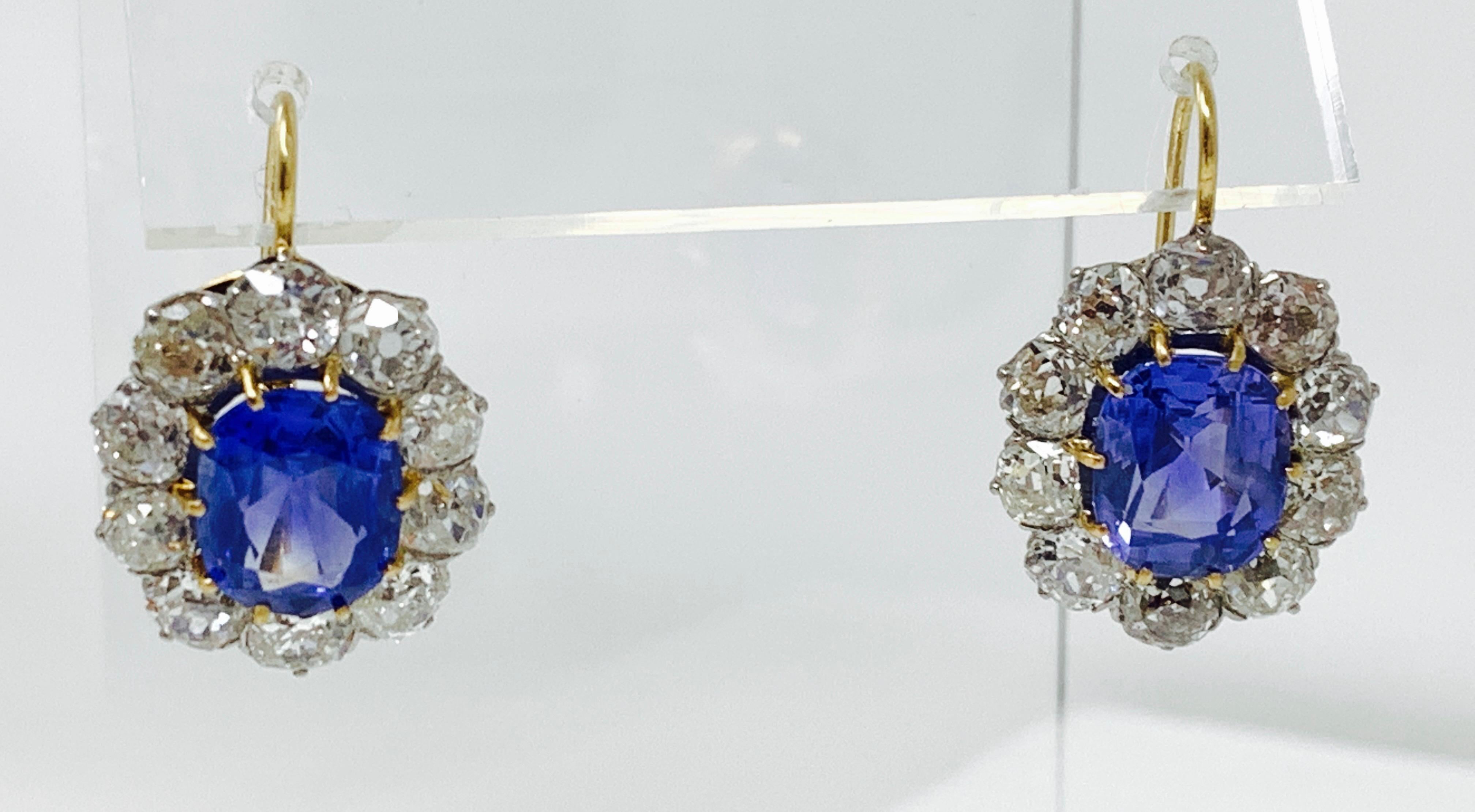 Vintage Blue Sapphire and Diamond Earrings in 18 K Gold and Platinum, AGL Cert.  For Sale 2