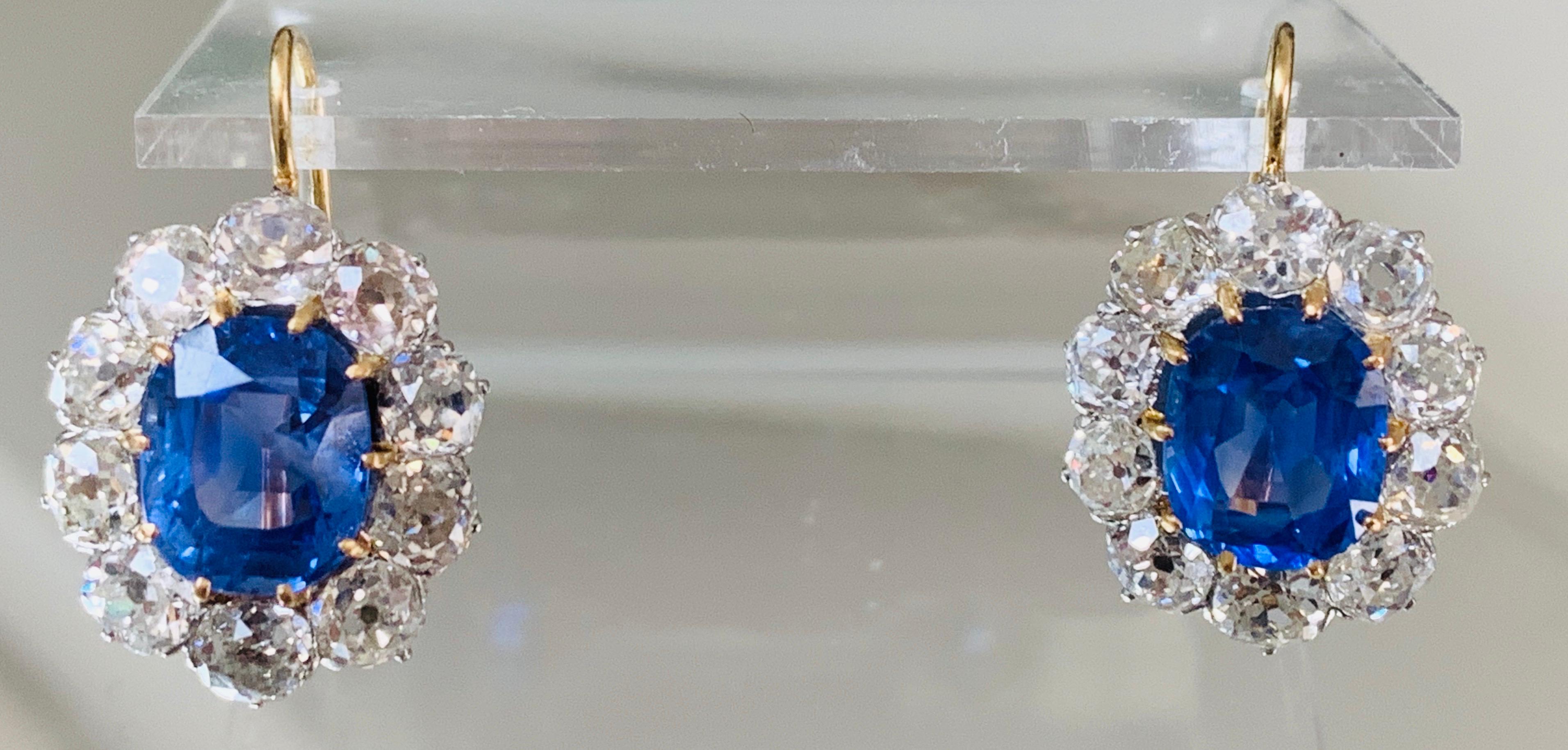 Vintage Blue Sapphire and Diamond Earrings in 18 K Gold and Platinum, AGL Cert.  For Sale 3