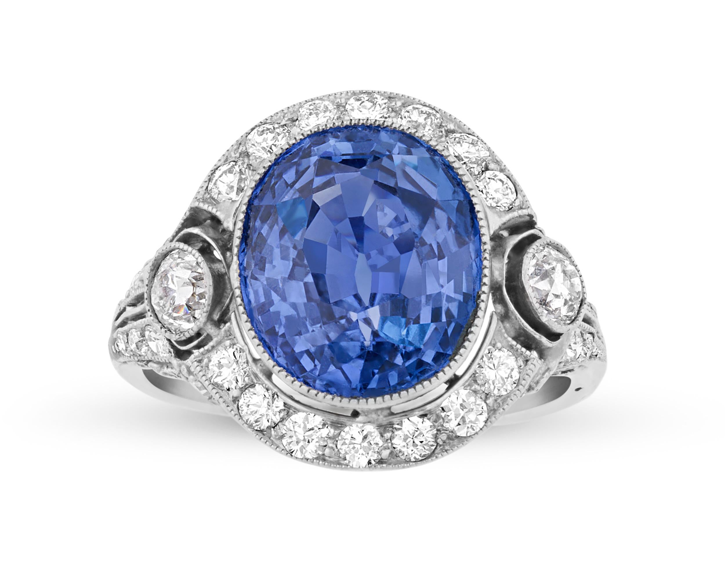 Art déco-Ring mit Ceylon-Saphir, 9,50 Karat im Zustand „Hervorragend“ im Angebot in New Orleans, LA