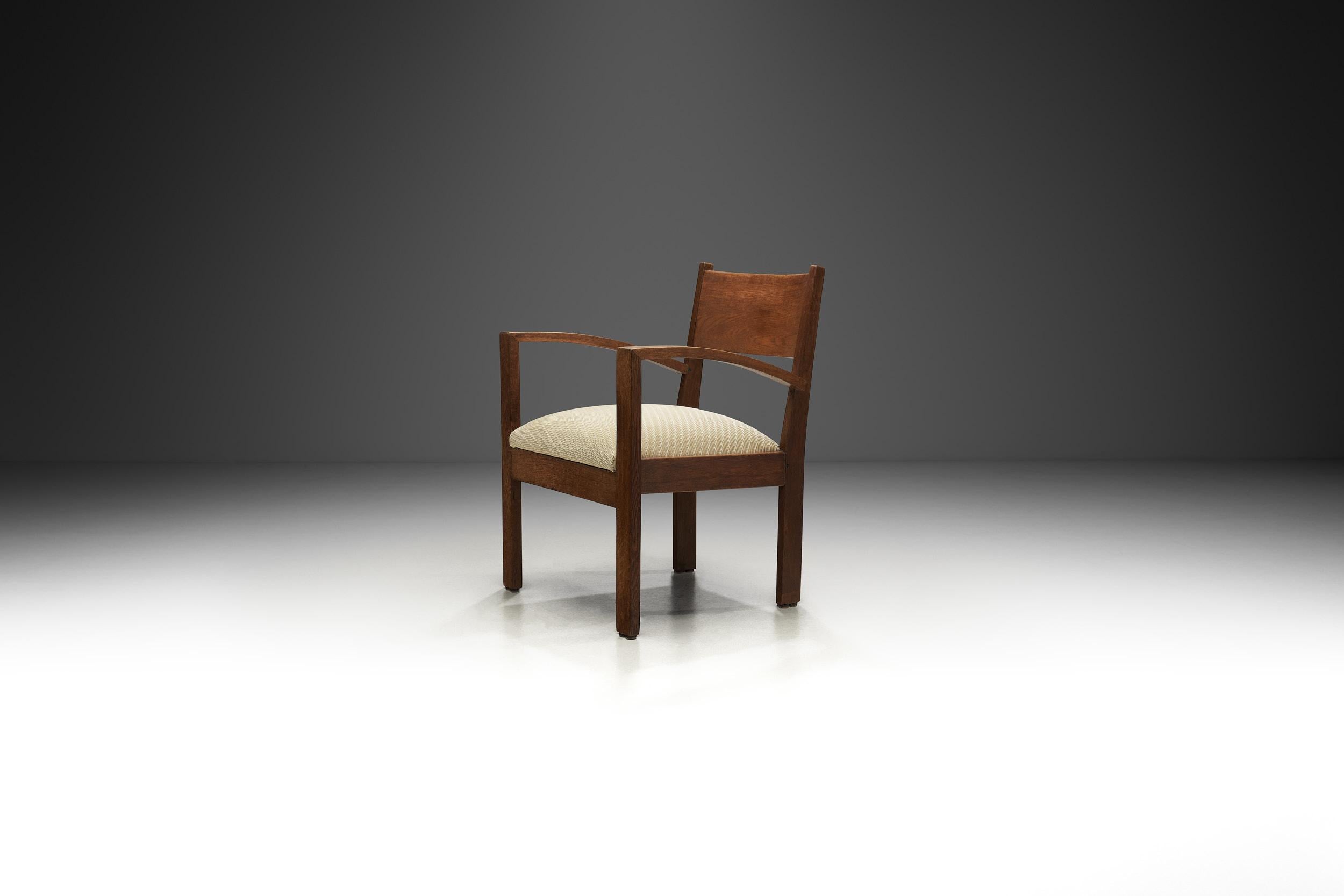 Art Deco Chair with Upholstered Seat, Europe First half of the 20th Century In Good Condition For Sale In Utrecht, NL