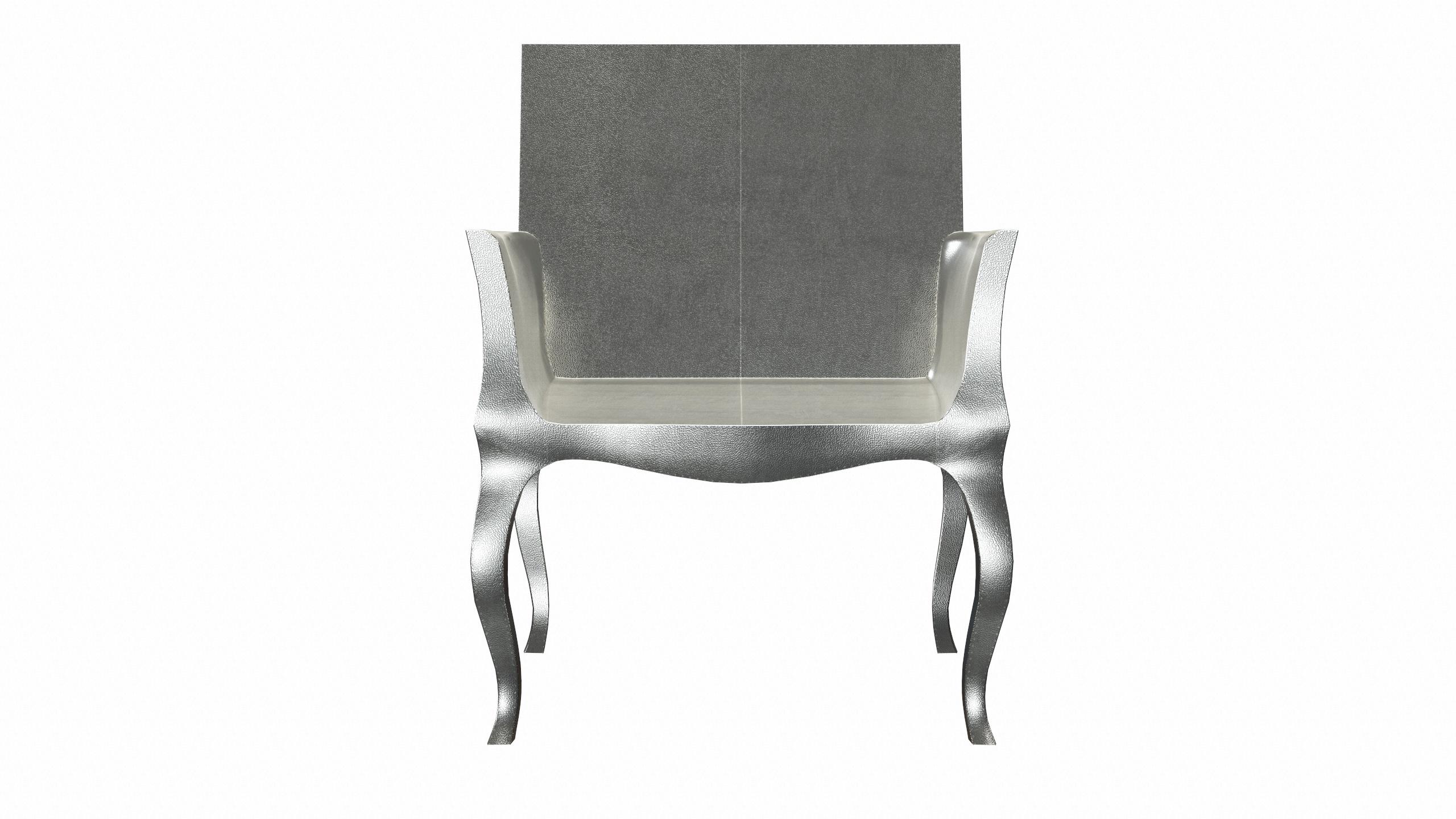 Art déco-Stühle, fein gehämmert in weißer Bronze von Paul Mathieu (Handgeschnitzt) im Angebot