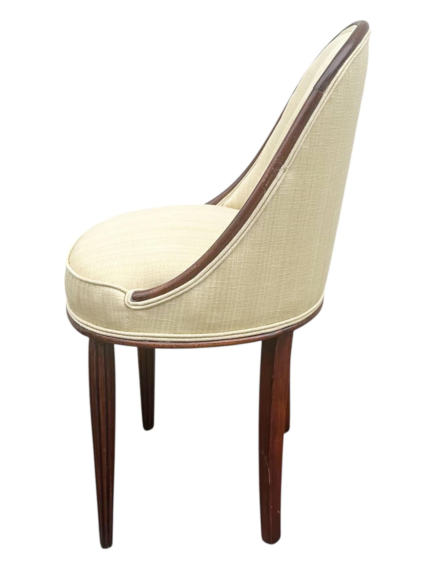Art-Deco-Stühle aus Scalamandre-Seidenstoff im Angebot 1