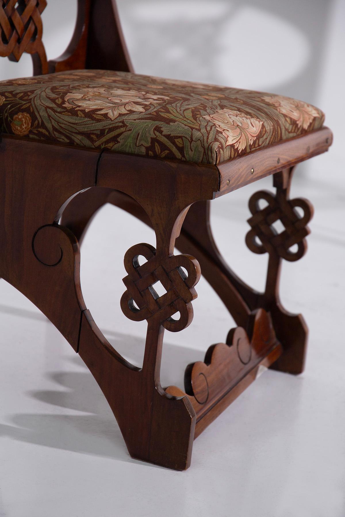 Mid-20th Century Chaises Art Déco Bois et tissu floral en vente