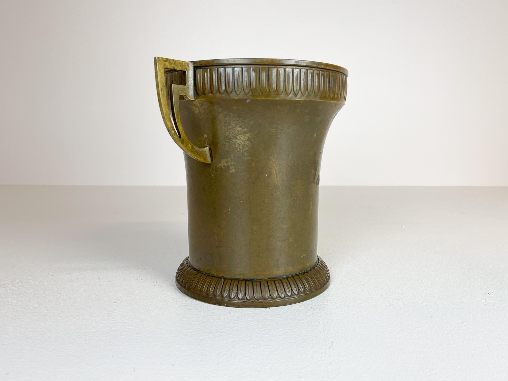 Art Deco Champagne Cooler Copper and Brass Relief Pattern Sweden, 1930s For Sale 2