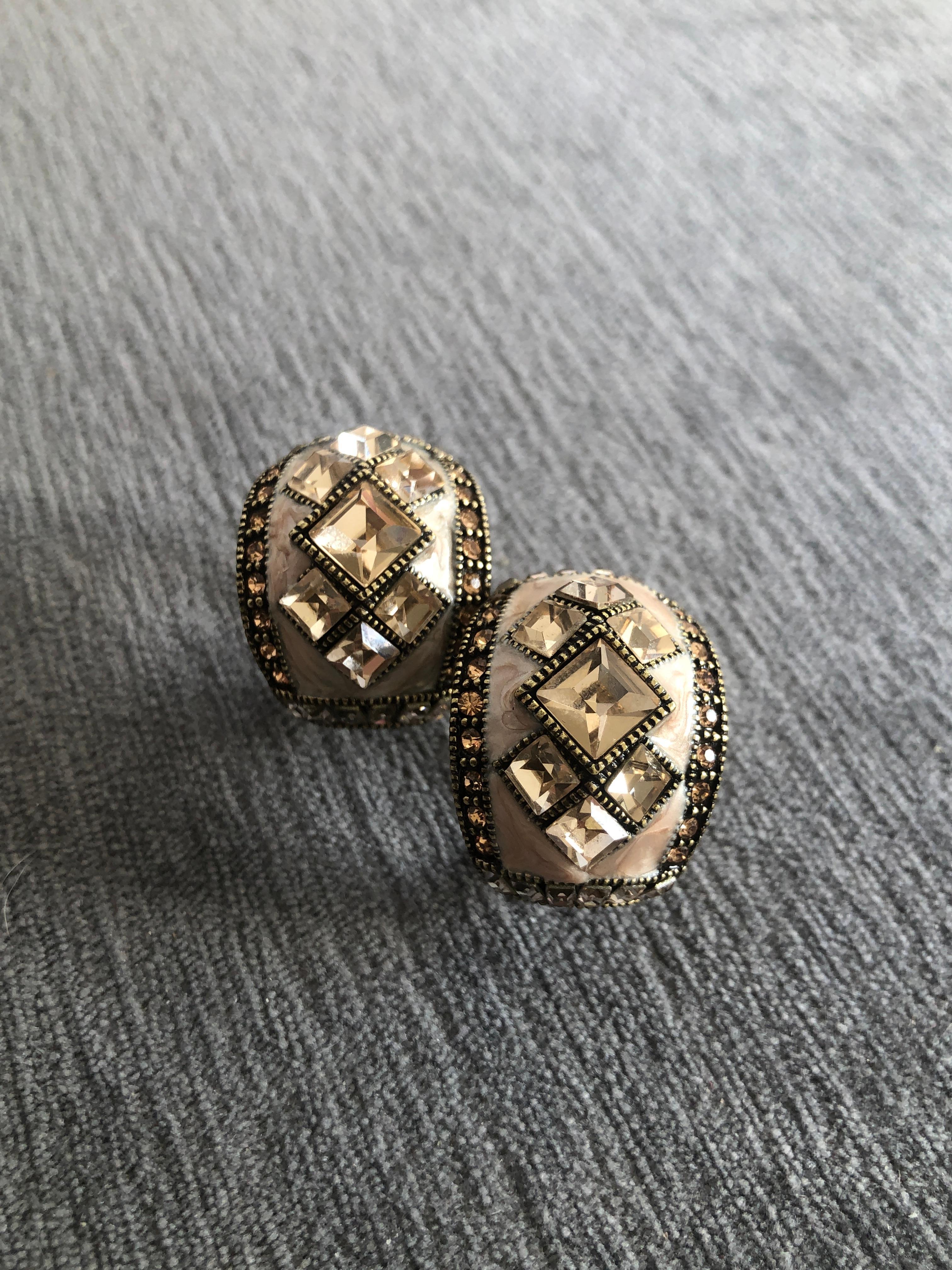 Art Deco Champagne Crystal Curved Glamour Earrings by Heid Daus Lever Pierced In Good Condition For Sale In Palm Springs, CA