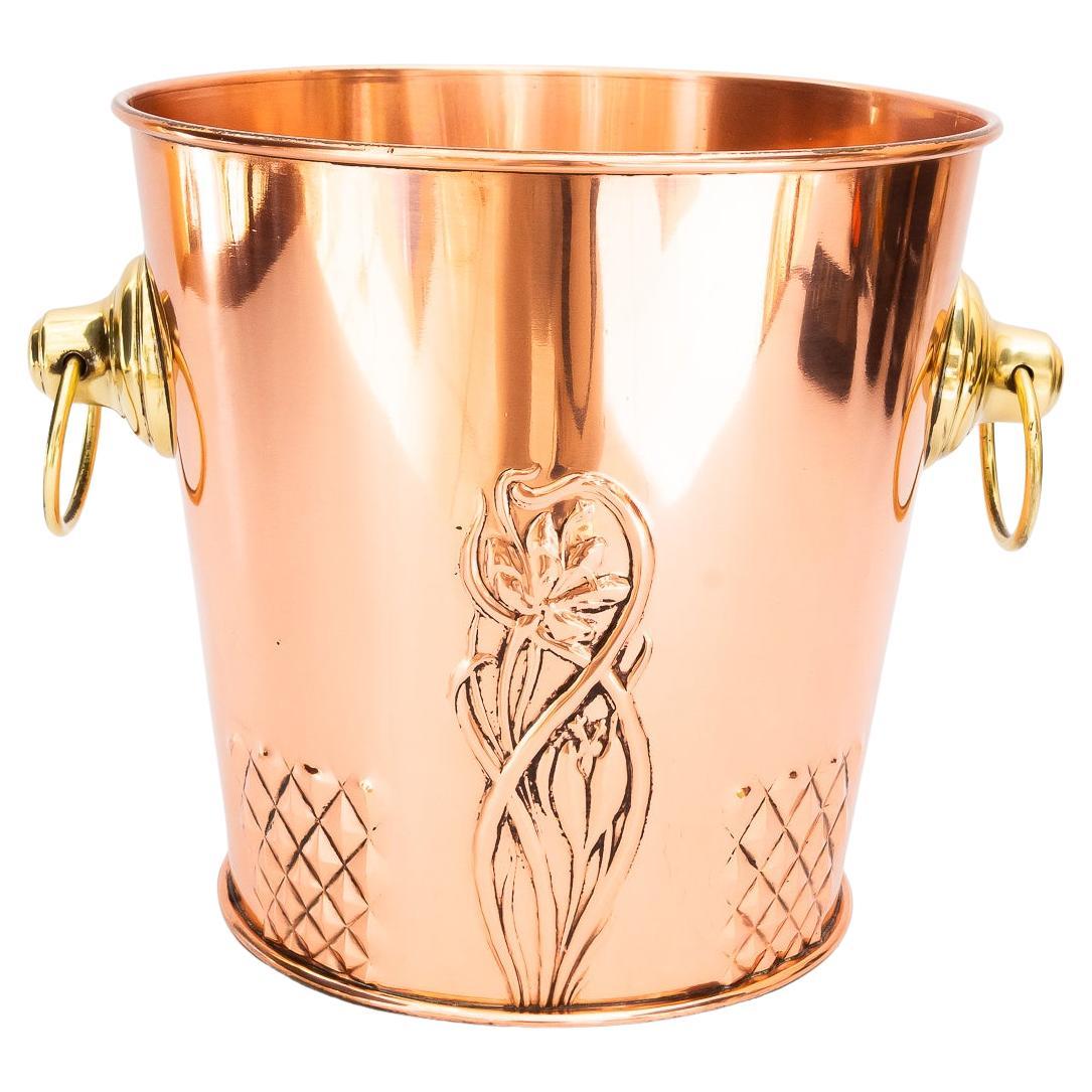 Art Deco Sekt- oder Weinkühler Kupfer-Messing-Wien um 1920er Jahre im Angebot