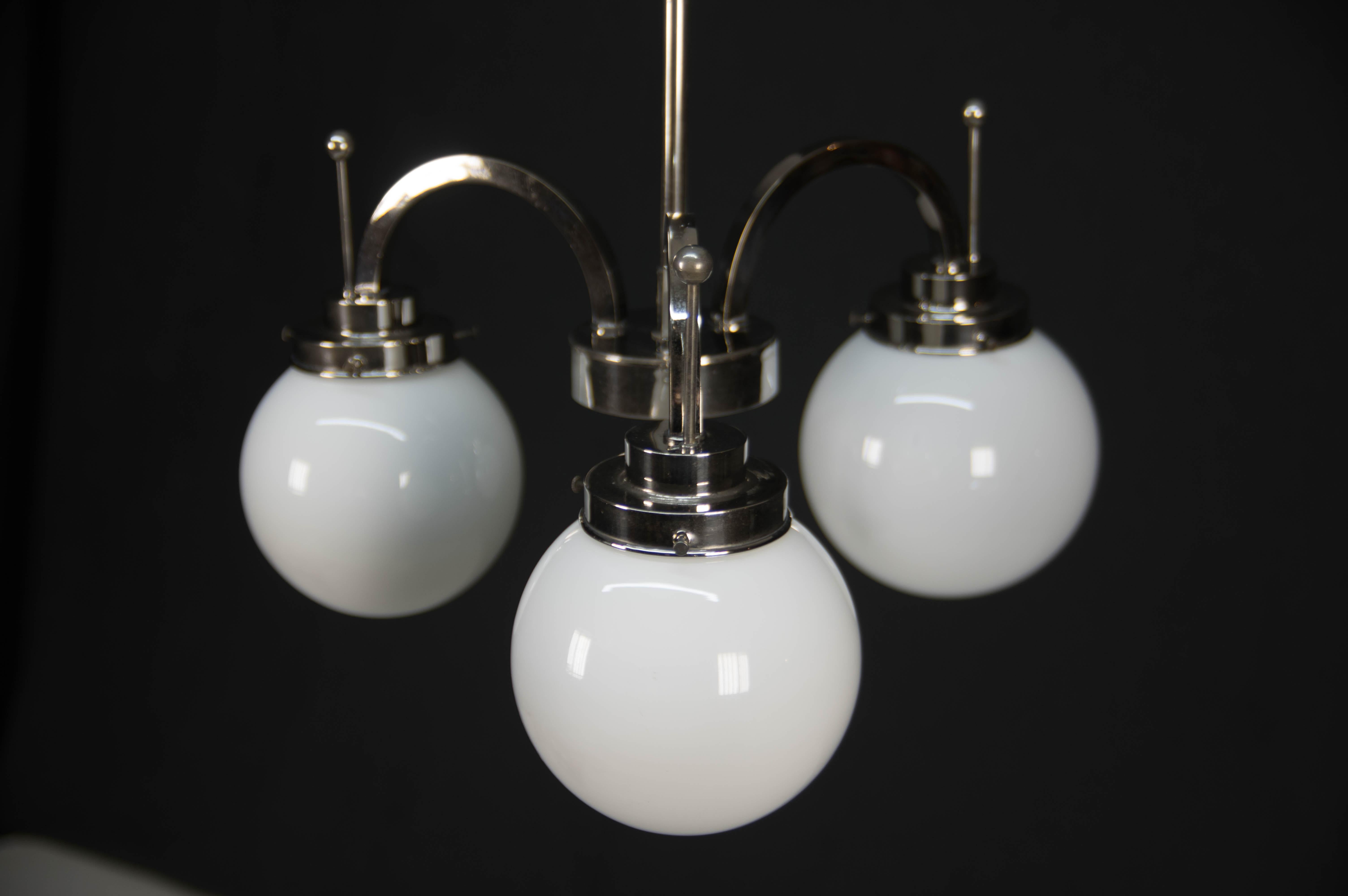 Vetro opalino Lampadario Art Déco, anni '20 in vendita