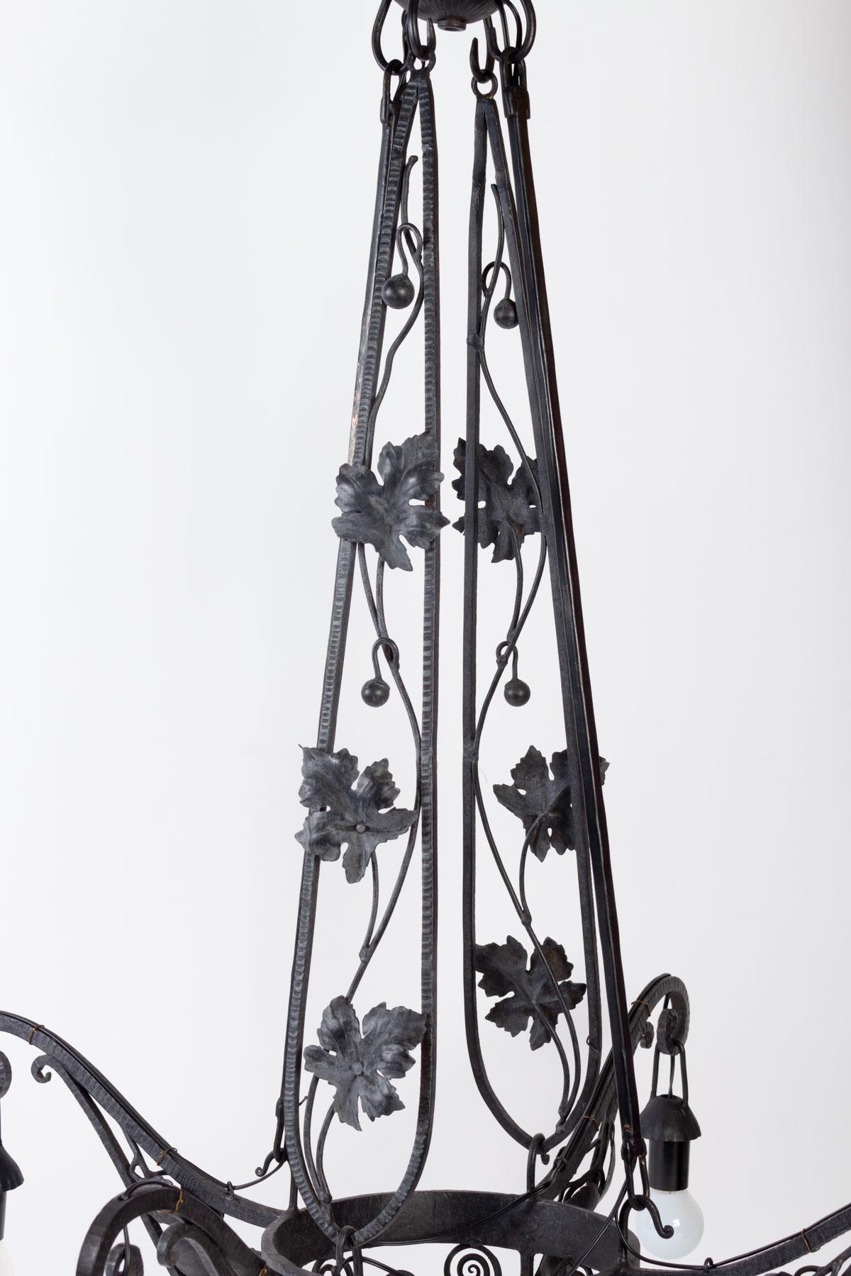 Art Deco Chandelier, 1930, Wrought Iron, 4 Lights For Sale 3