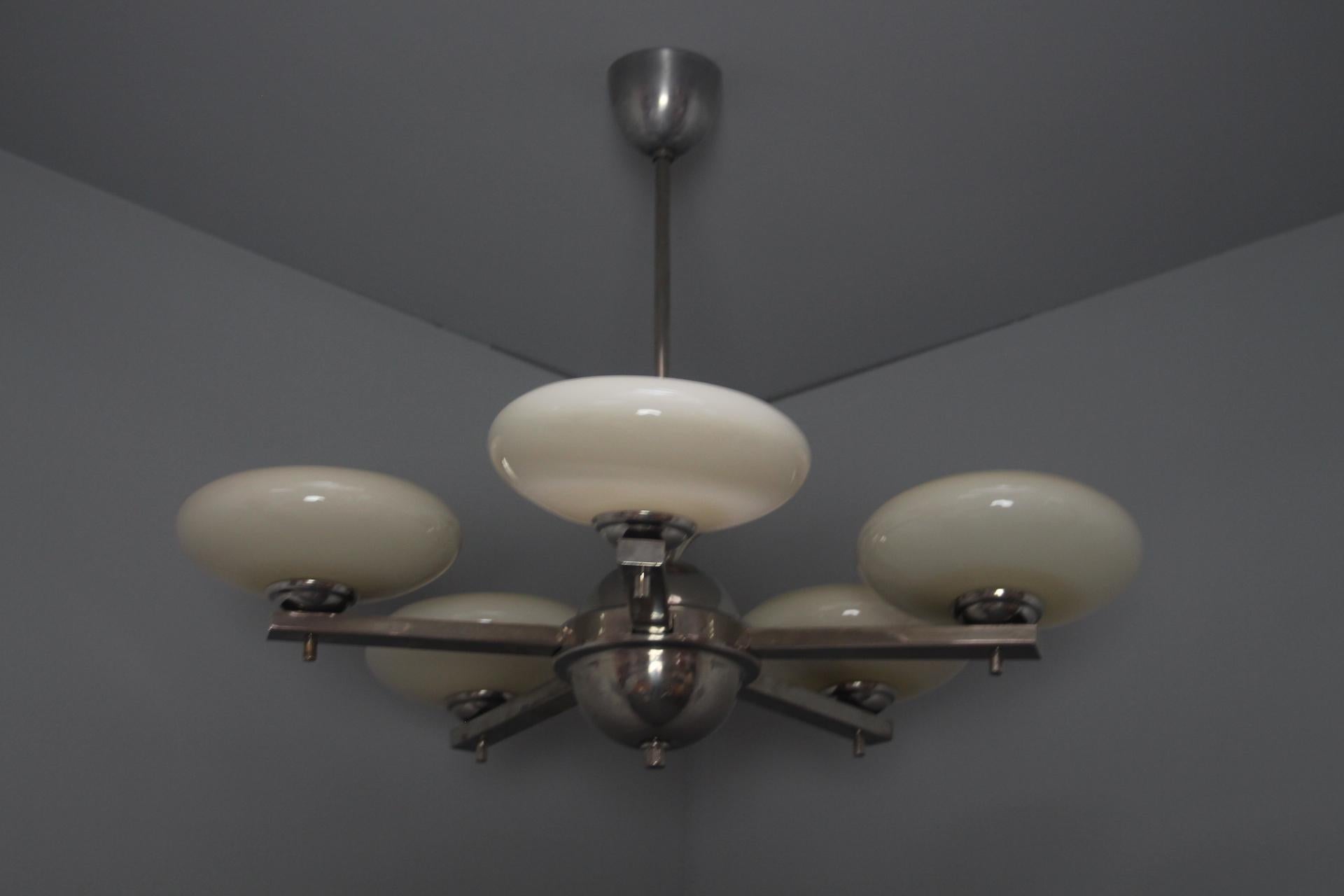 Lampadario Art Deco  Anni '30, Cecoslovacchia in vendita 1