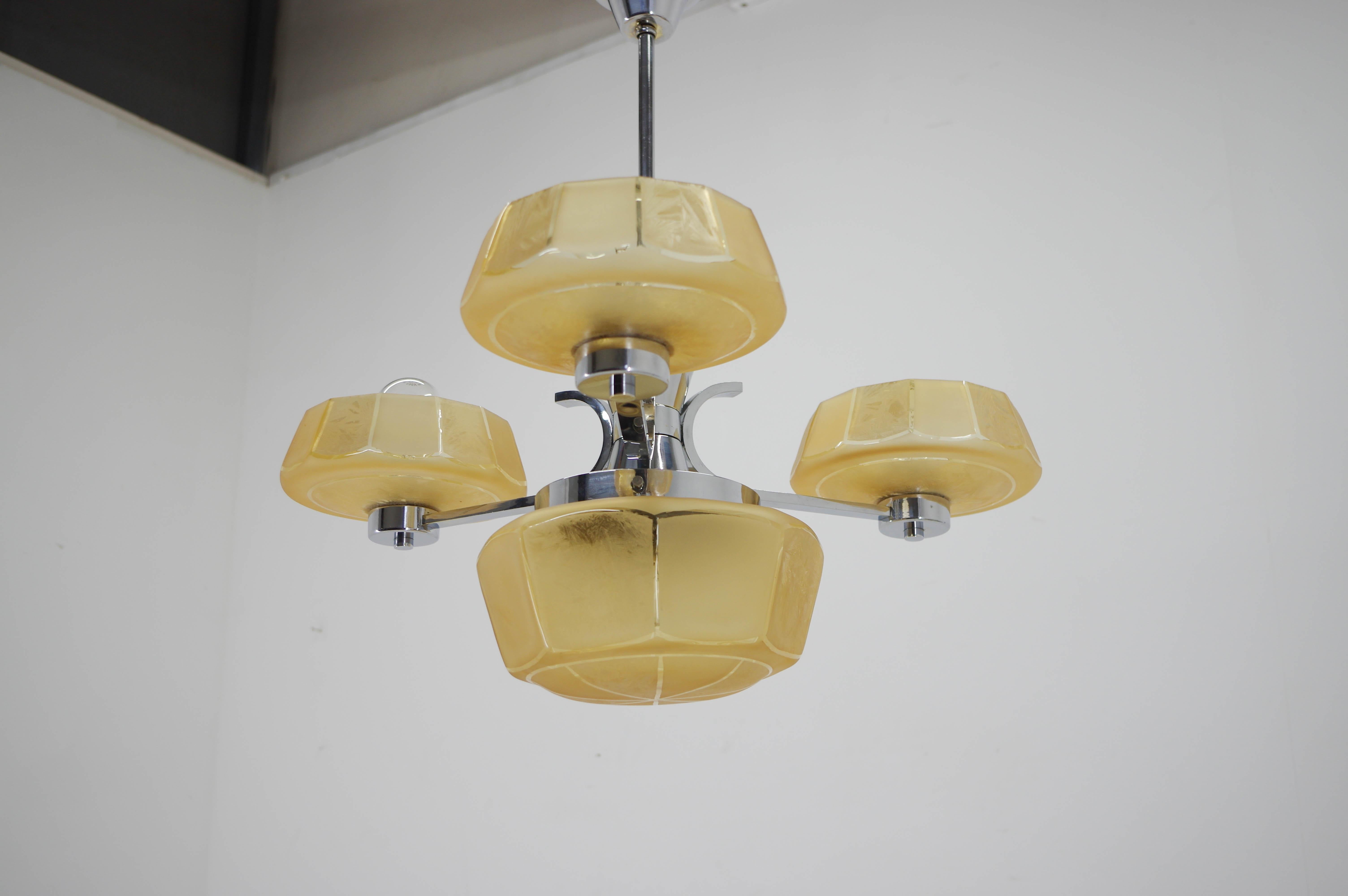 Art Deco Chandelier, 1940s In Good Condition For Sale In Praha, CZ