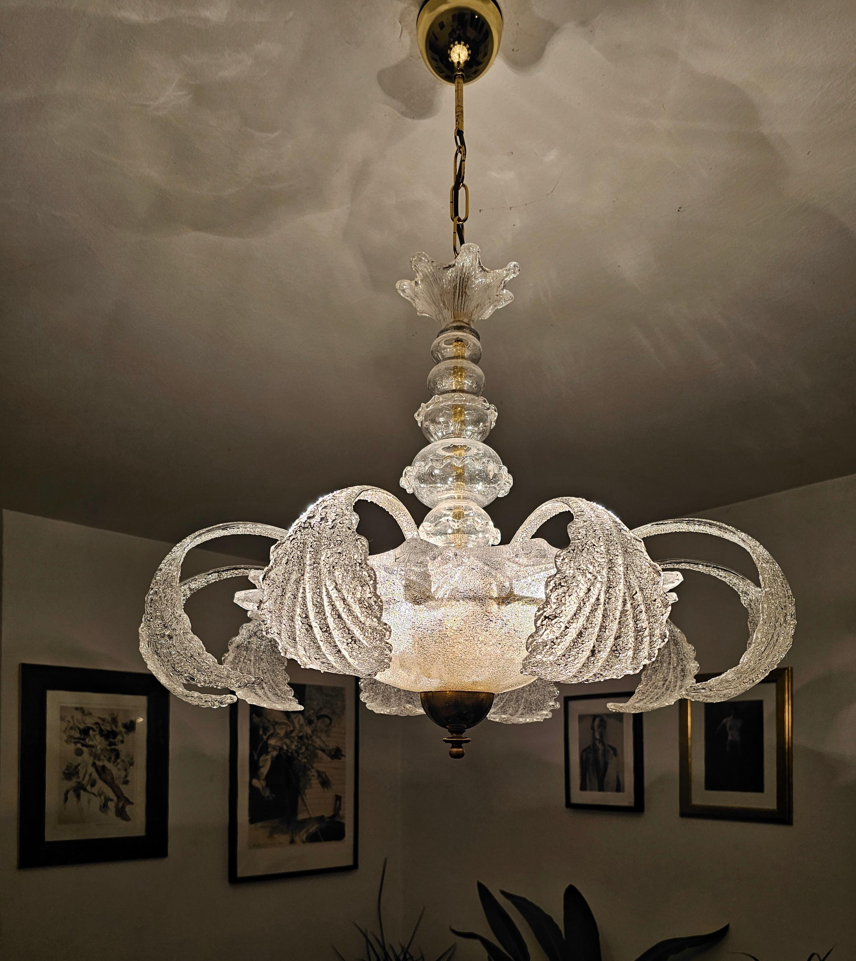 Art Deco Chandelier in style of Barovier & Toso, 10 Murano leaves, Italy 1950s For Sale 4