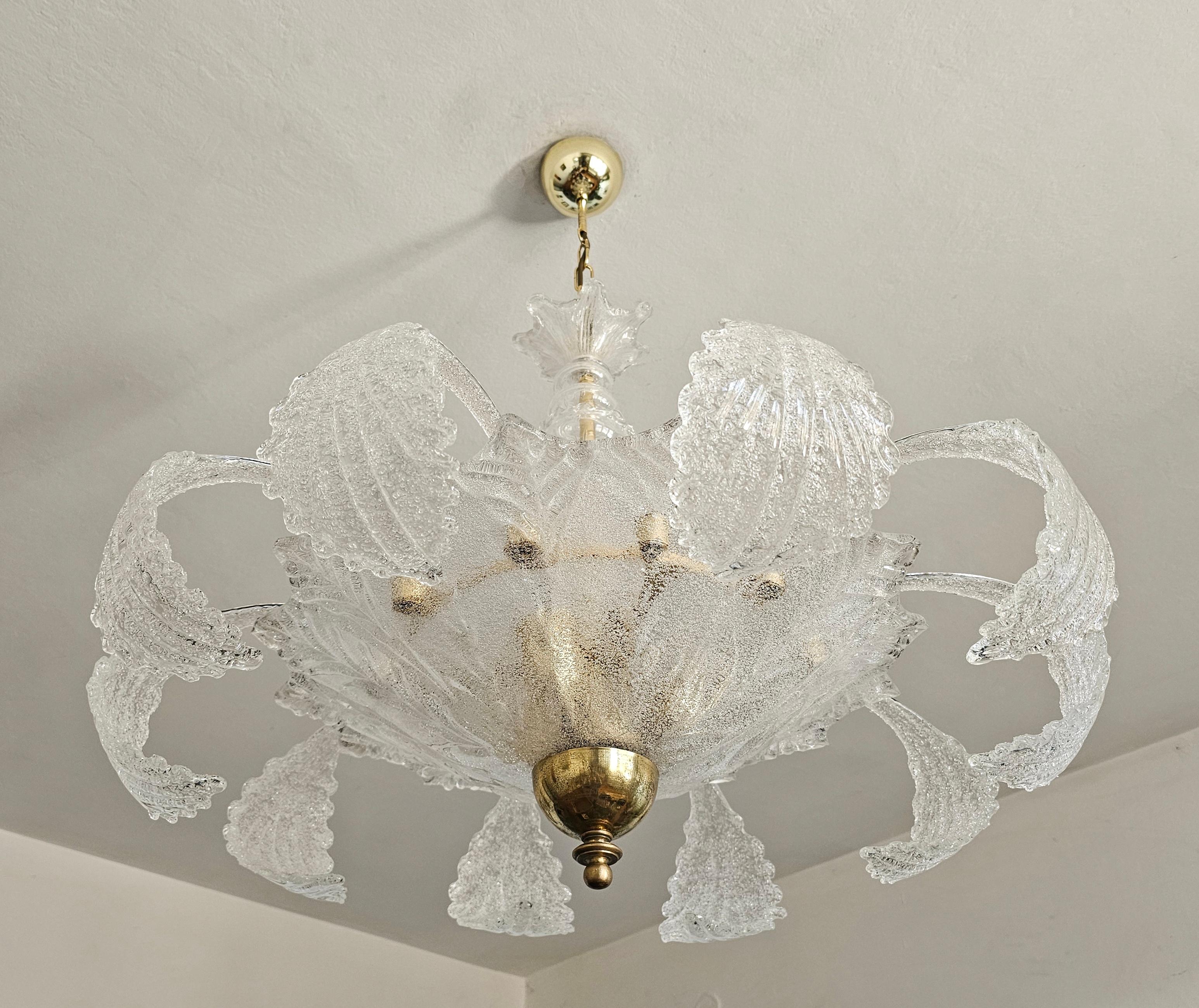Italian Art Deco Chandelier in style of Barovier & Toso, 10 Murano leaves, Italy 1950s For Sale