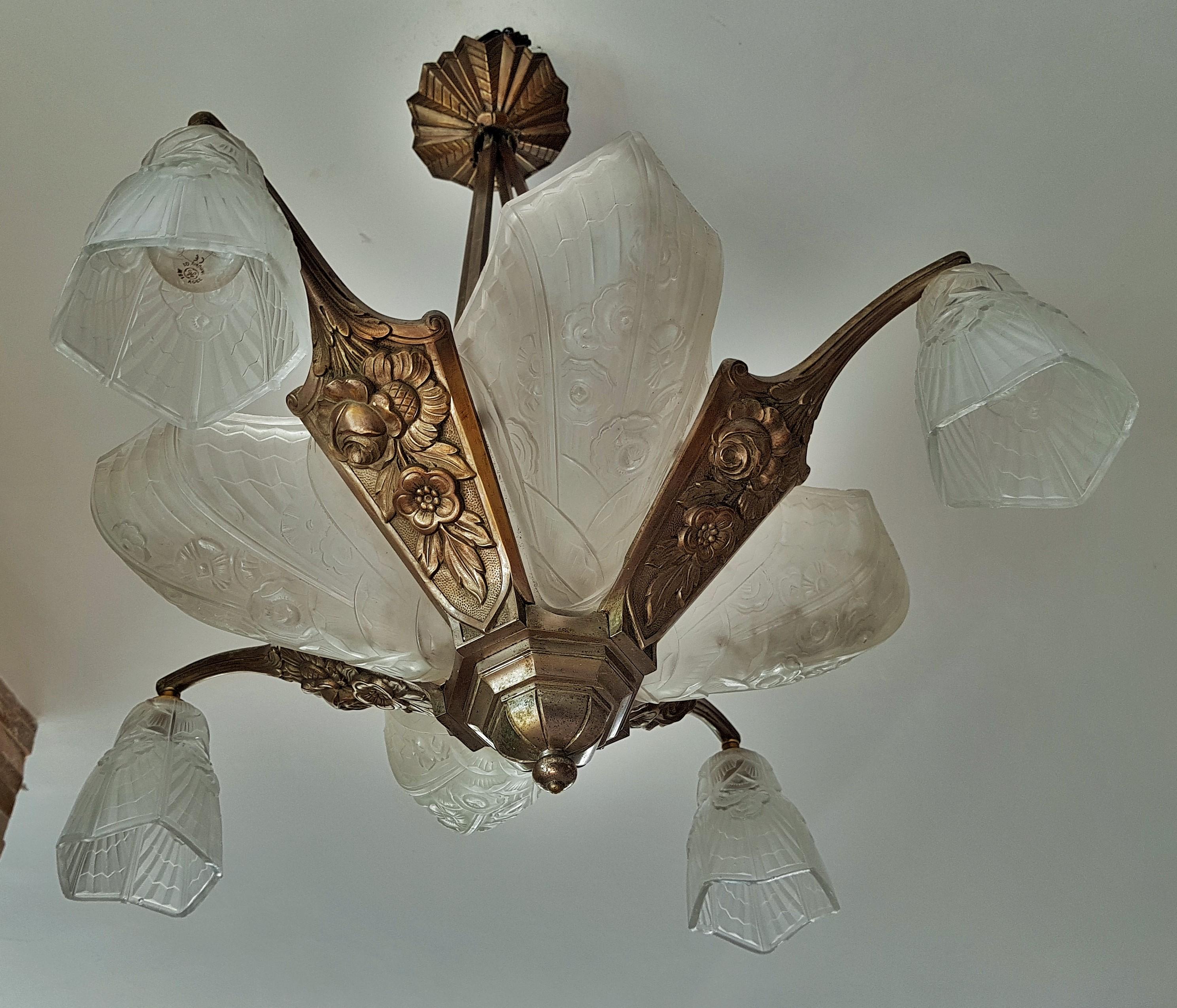 Art Deco Chandelier by Degue, France, 1930 5