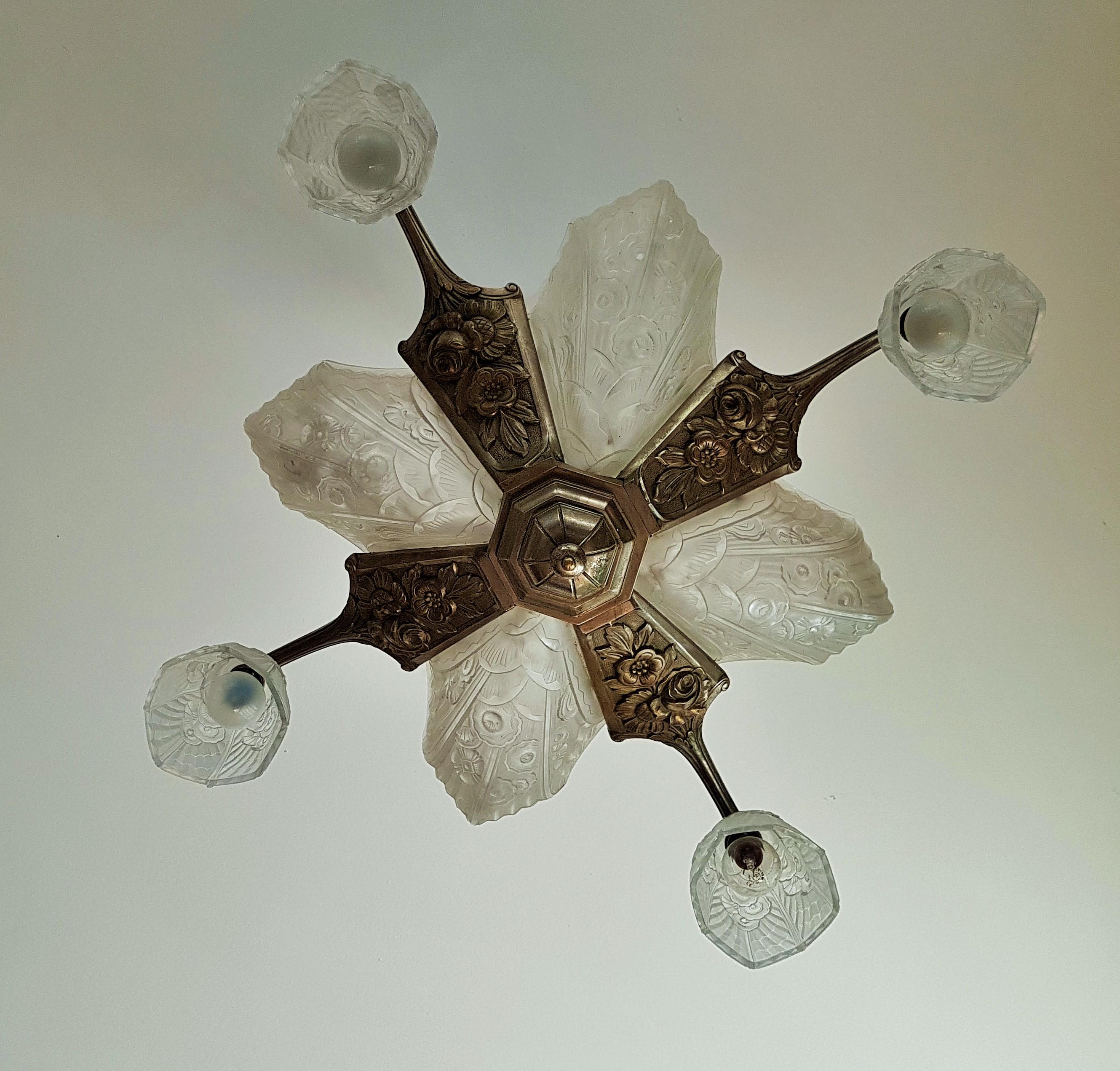 Art Deco Chandelier by Degue, France, 1930 7