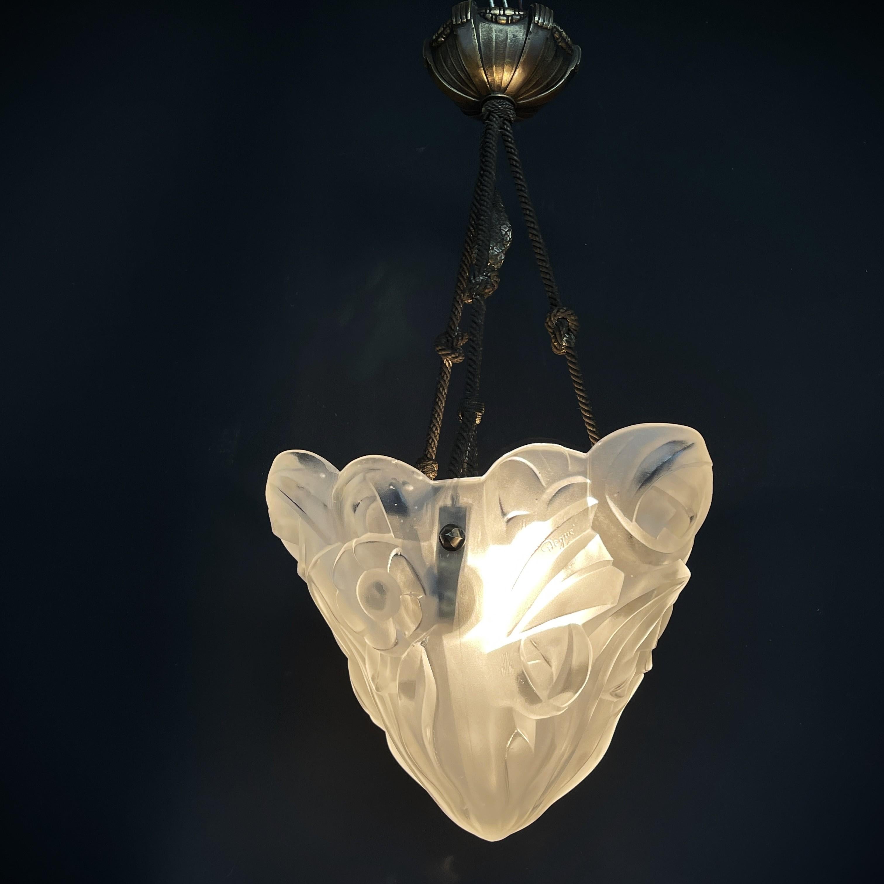XX secolo Lampadario Art Déco a sospensione di Dégue, anni '30 in vendita