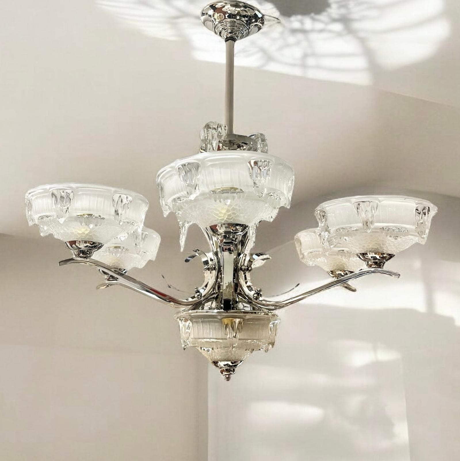 Chandelier by Ezan, art deco period. New rewired in perfect condition. Model 