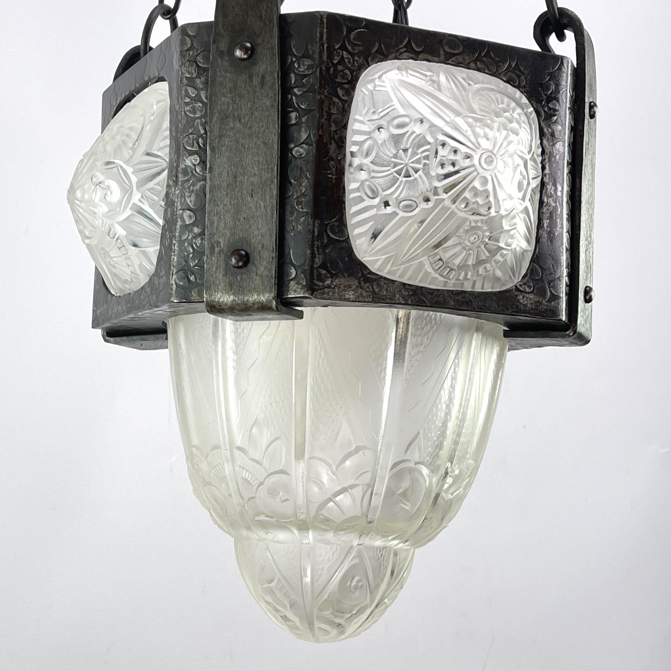 20th Century Art Deco Chandelier by Hettier & Vincent wrought iron, 1930s For Sale