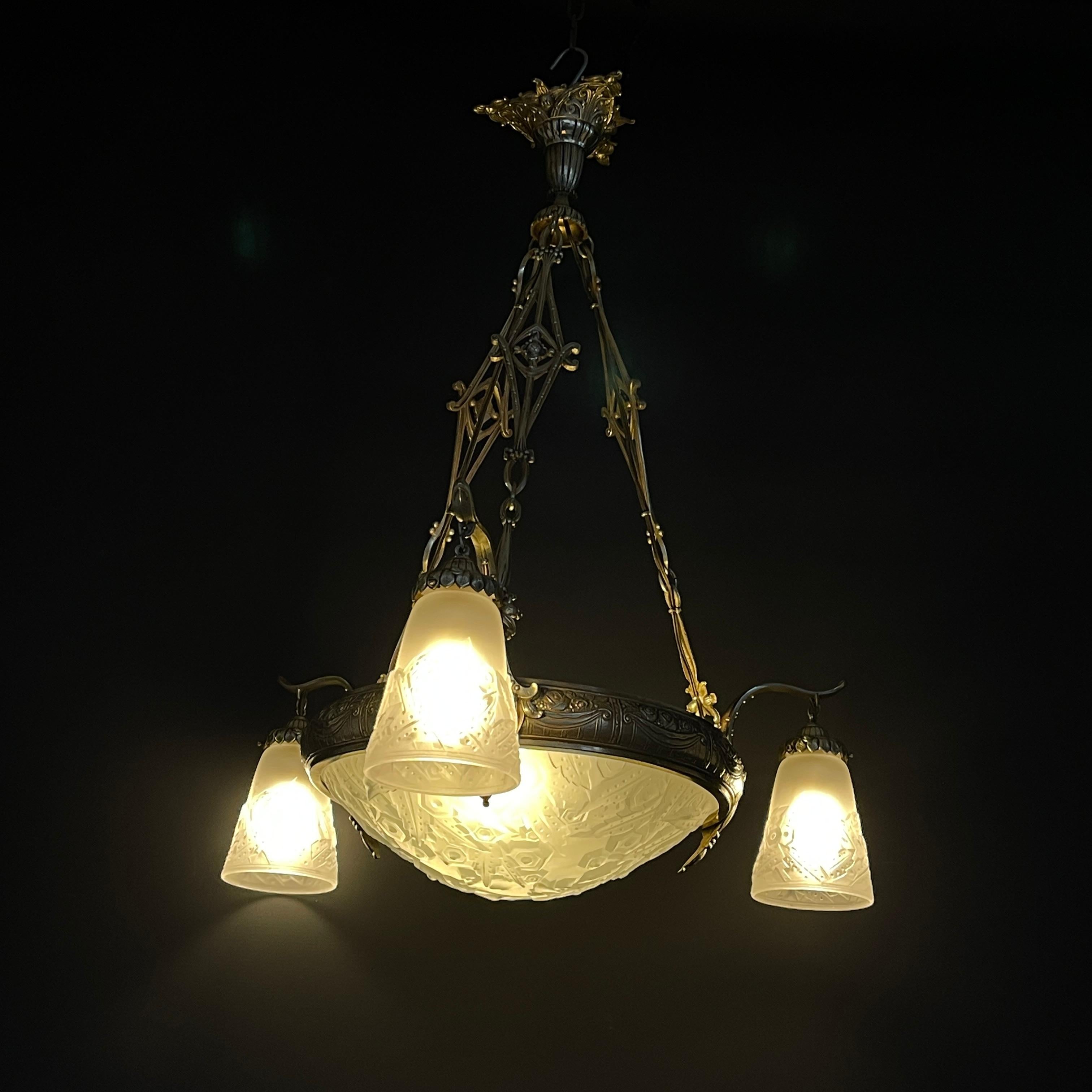 1930s chandelier deco