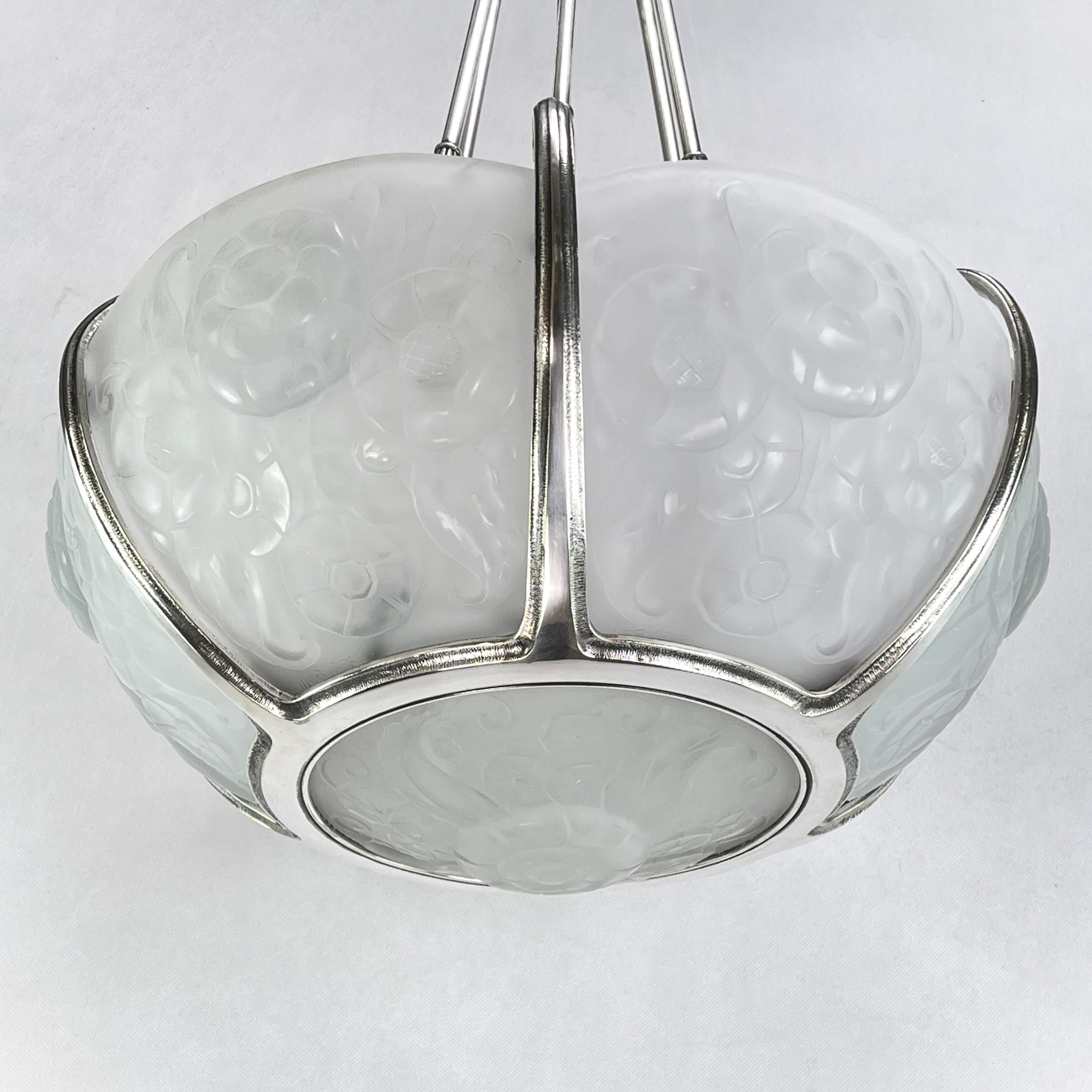 Art Deco Chandelier by Muller Freres, Luneville, Nickel-Plated, 1920s/1930s In Fair Condition For Sale In Saarburg, RP
