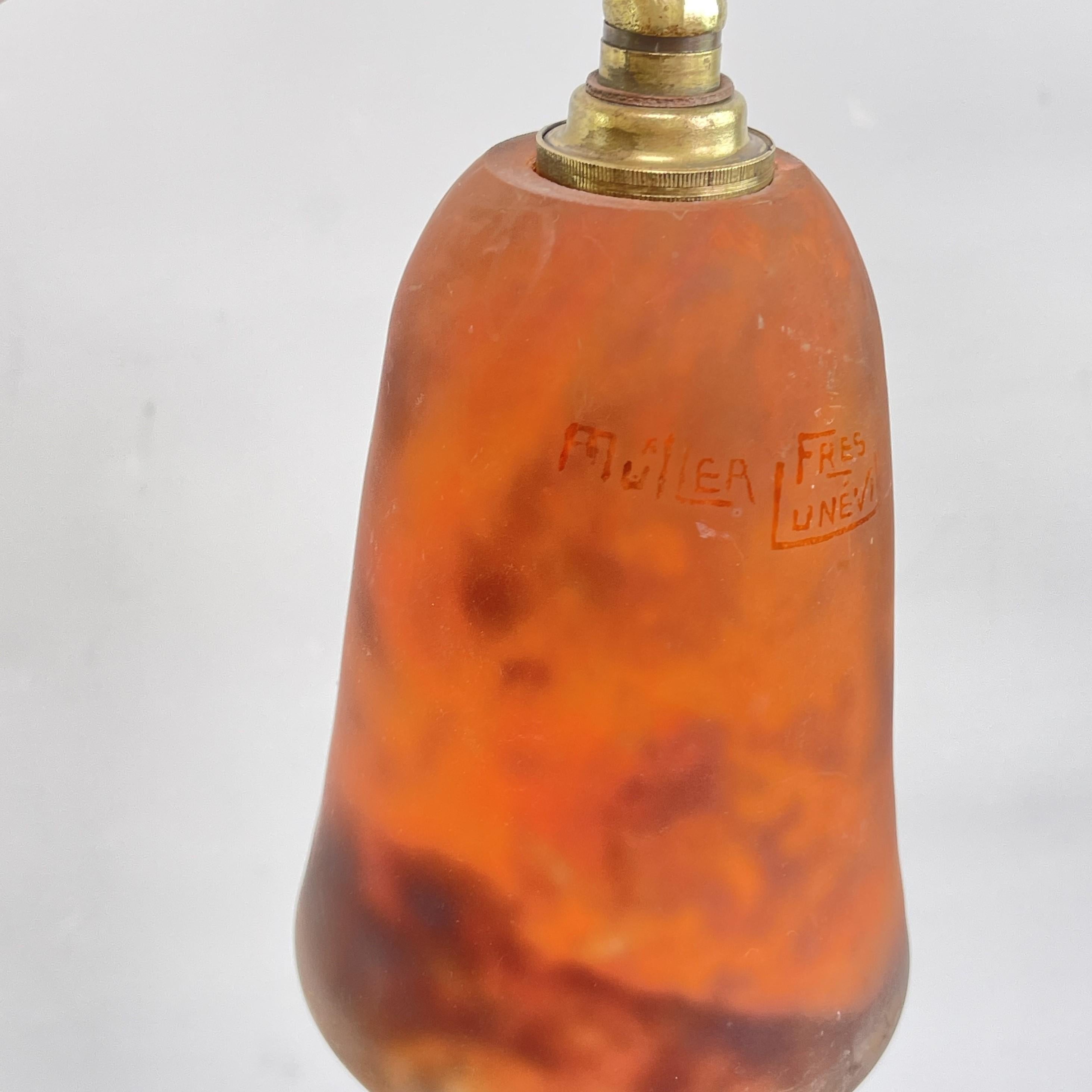 Bronzo Lampadario Art Déco di Muller Freres Luneville Pate de Verre in bronzo, anni '20 in vendita