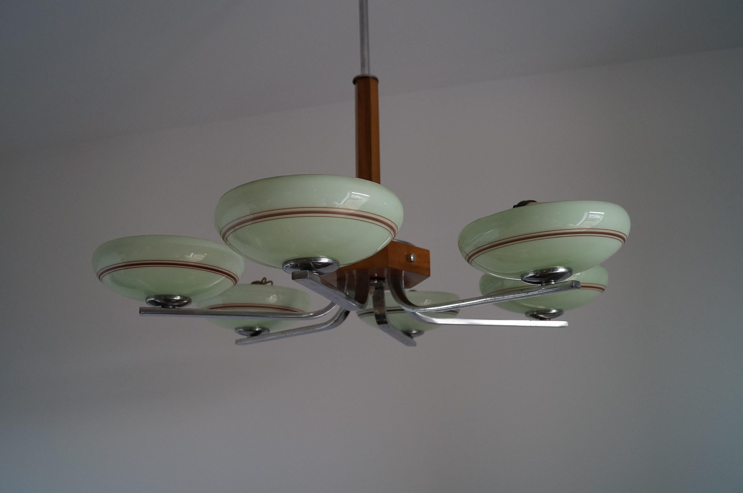 Art Deco Chandelier from 1930 For Sale 7